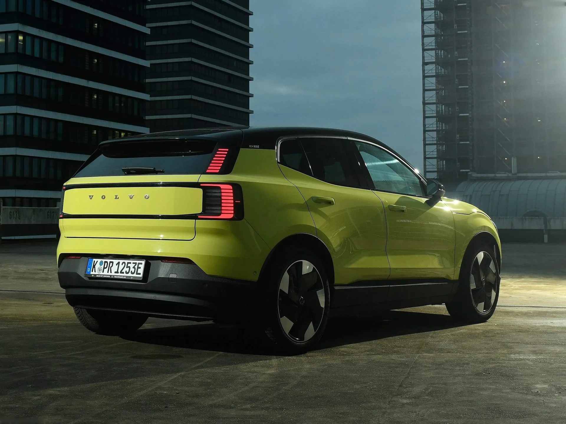 Volvo EX30 (2025) - Rear Three-Quarter