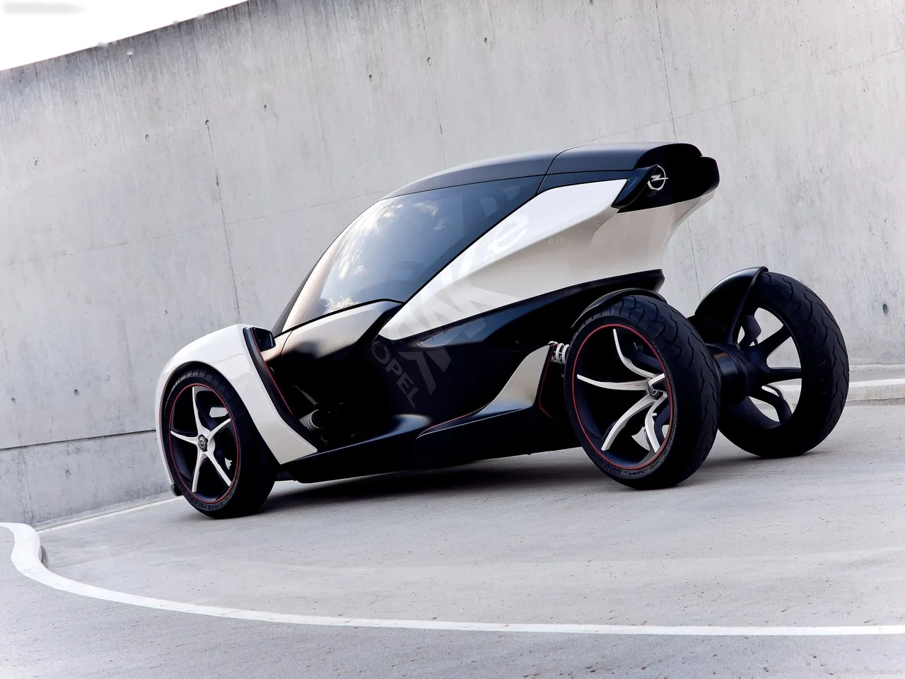 Opel RAK e Concept (2011) - Rear Three-Quarter
