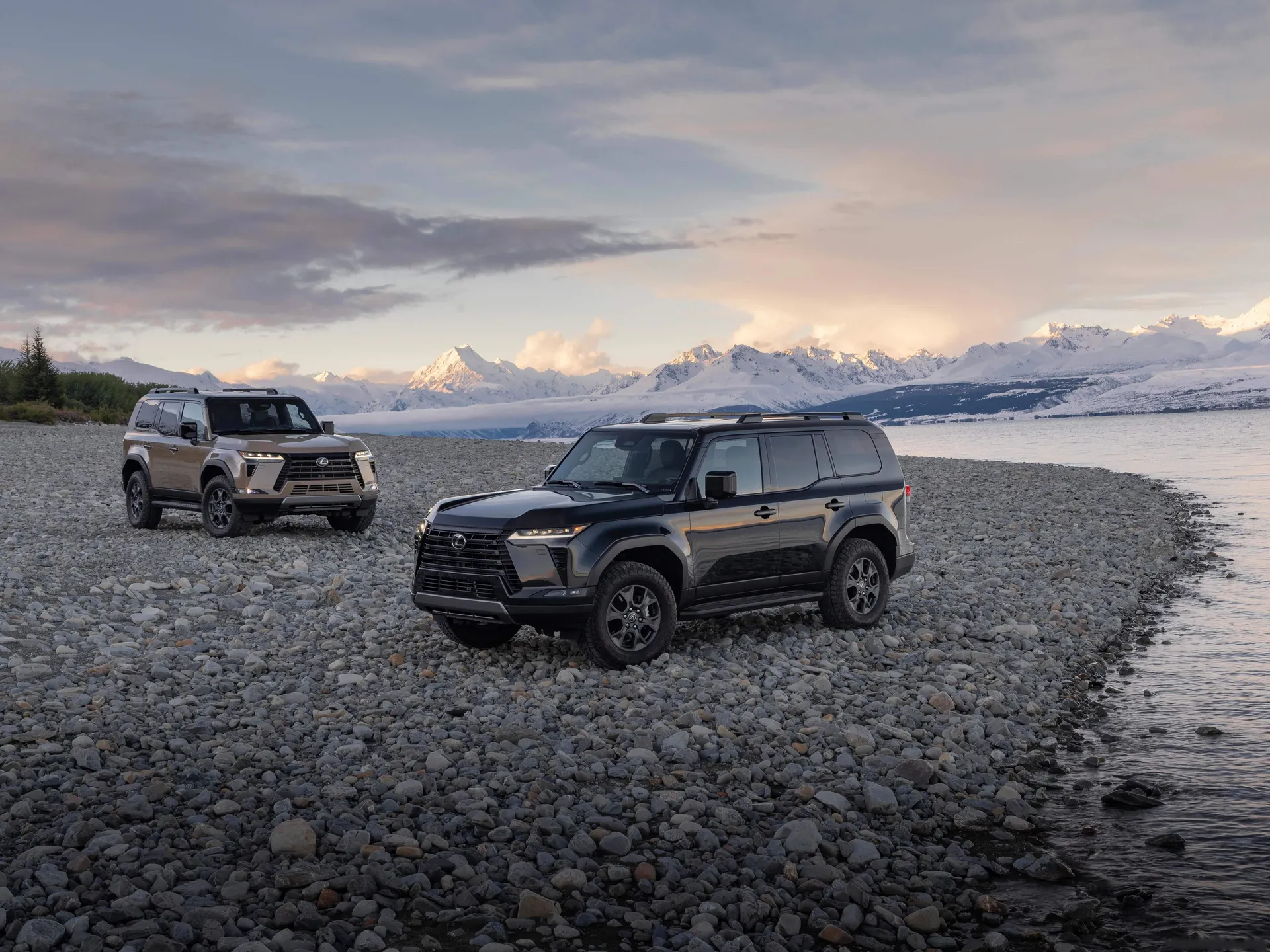 Lexus GX Overtrail (2025) – skupinový snímek