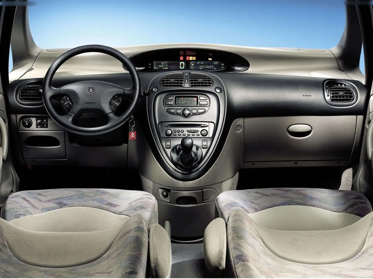 Citroen Xsara Picasso (1999) - Interior