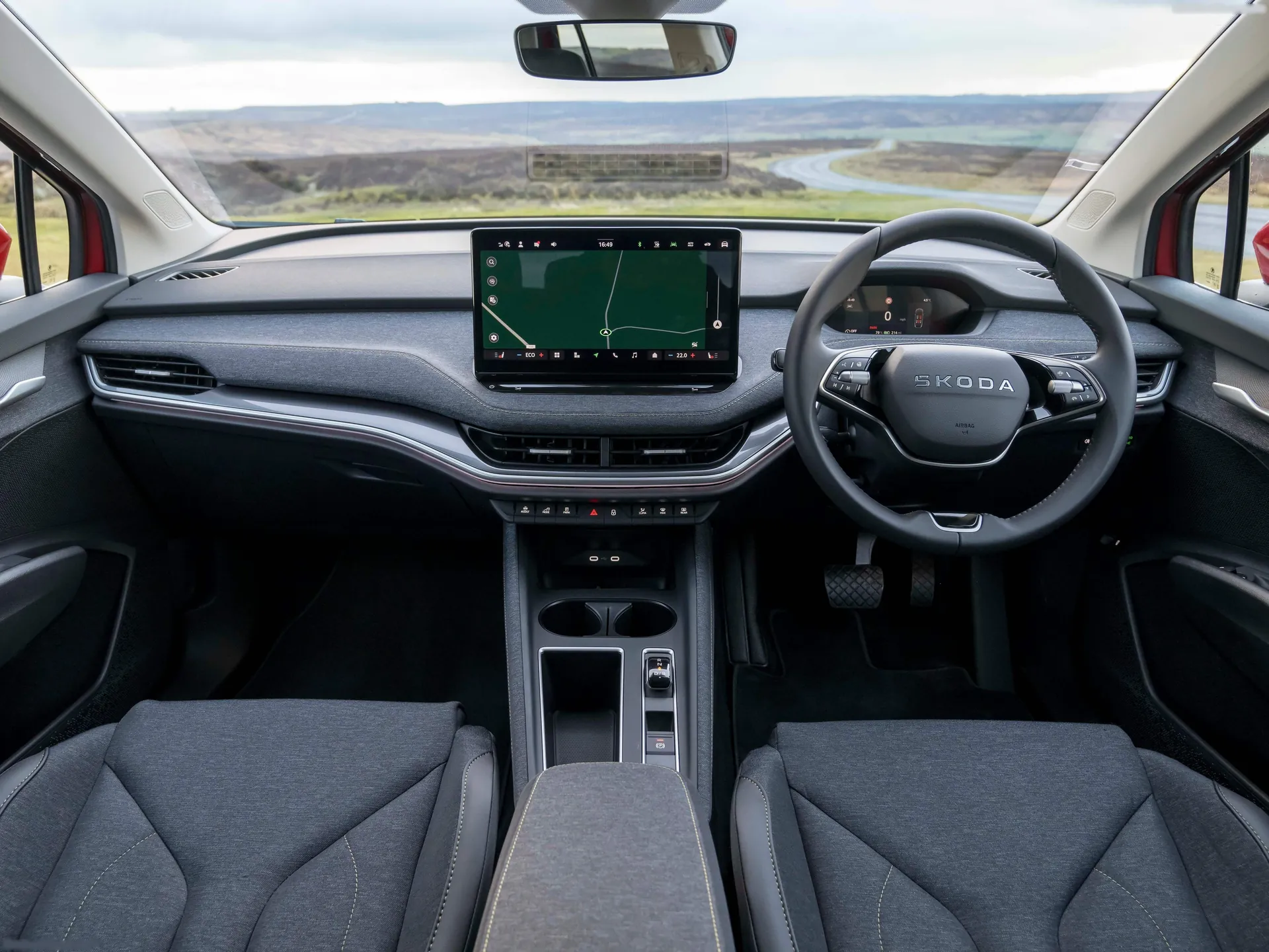 Skoda Elroq [UK] (2025) – interiér