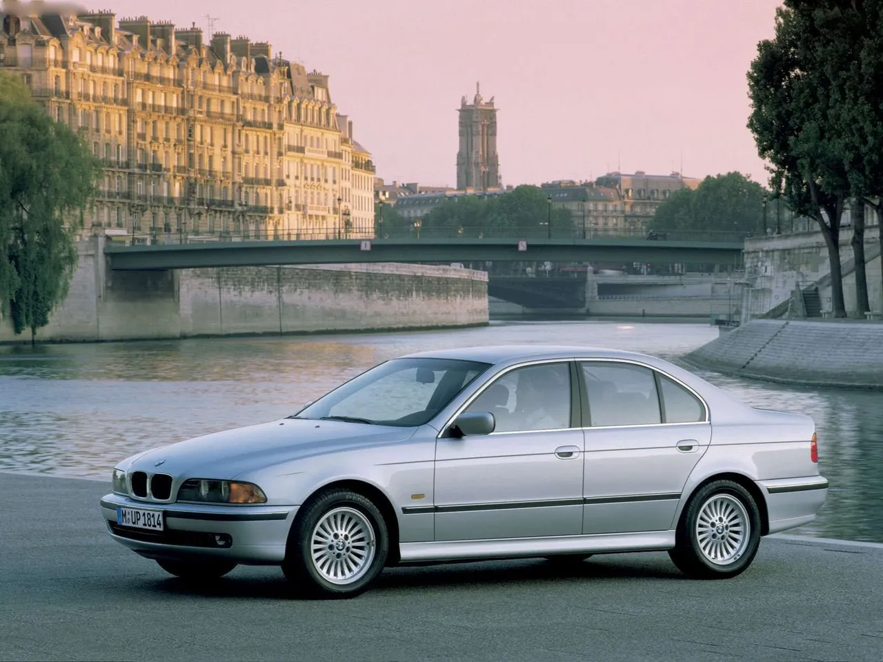 BMW 5 Series (2001)