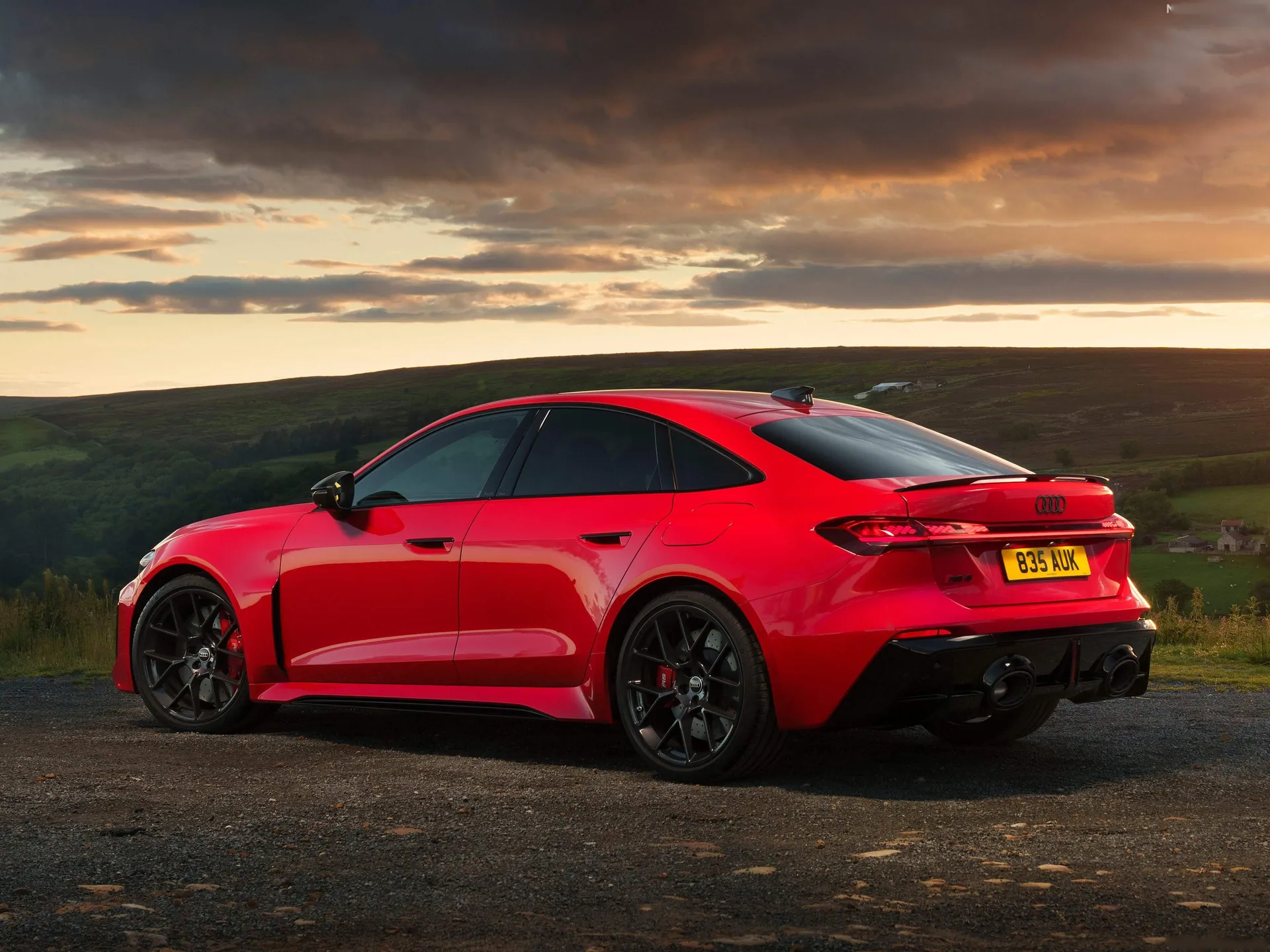 Audi RS5 Saloon [UK] (2027) – zadní tříčtvrteční pohled