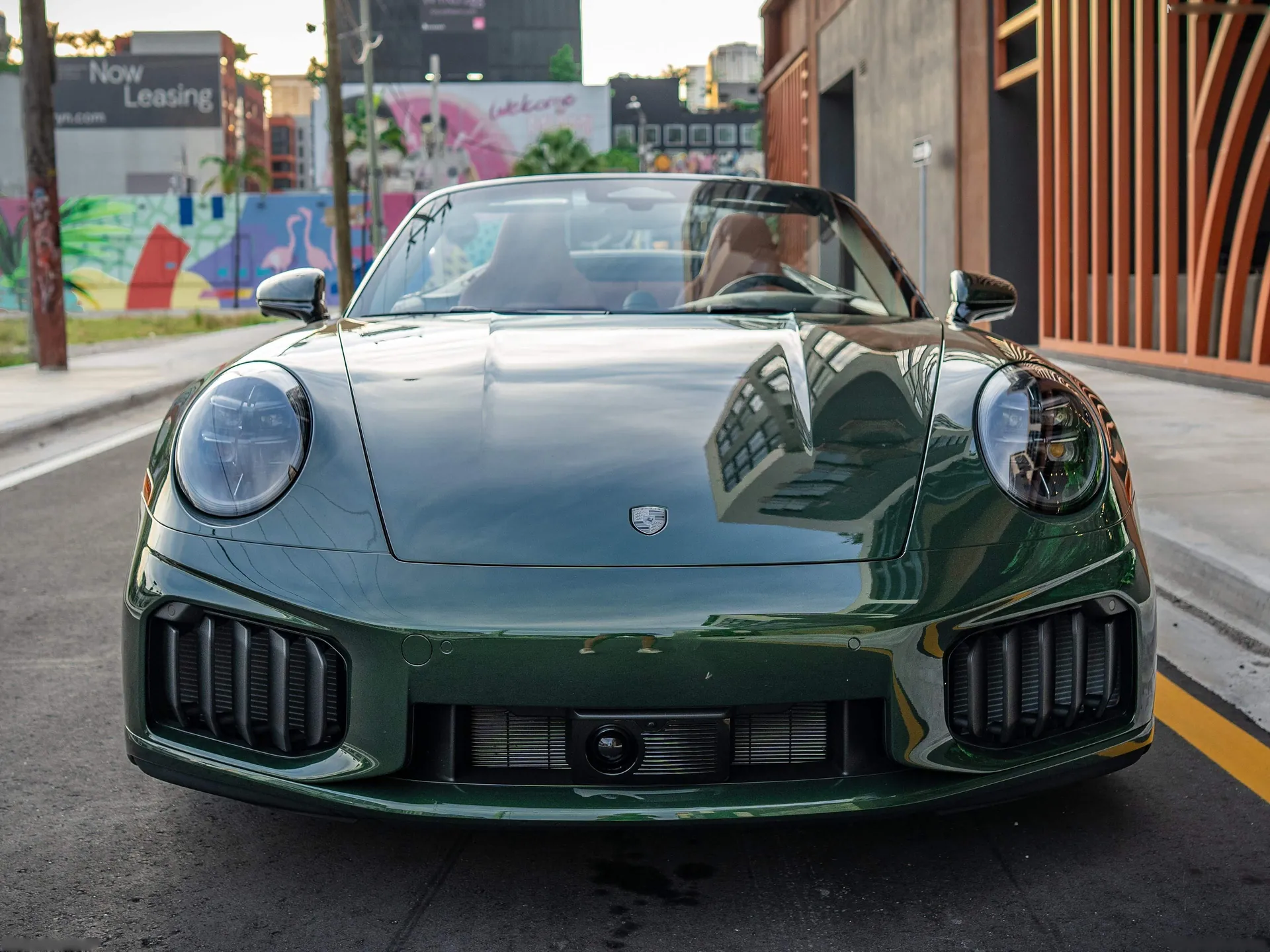 Porsche 911 Turbo S Cabriolet [US] (2026) – zepředu
