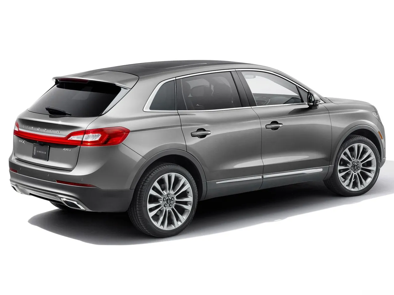 Lincoln MKX (2016) – zadní tříčtvrteční pohled