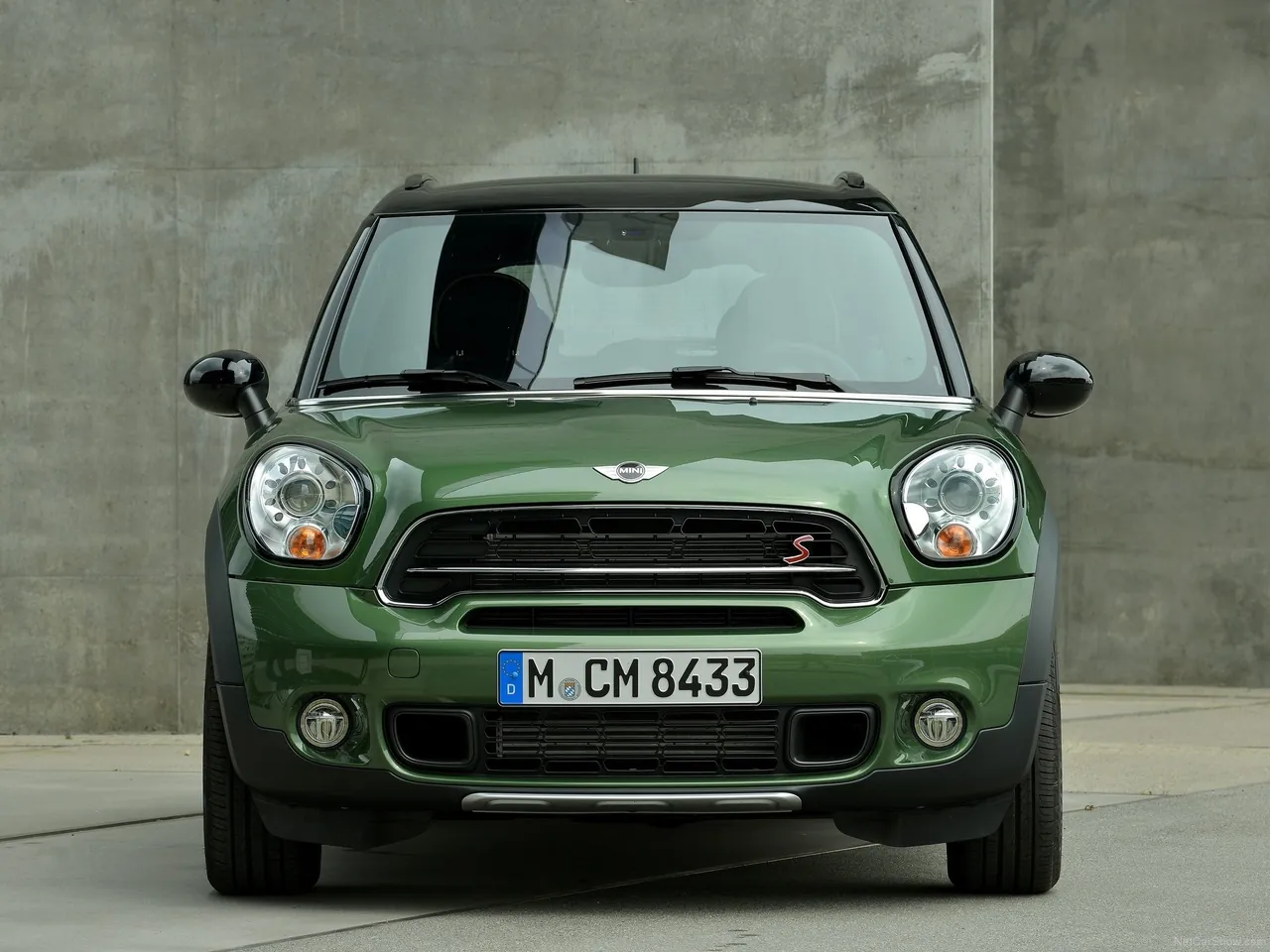 Mini Countryman (2015) – zepředu