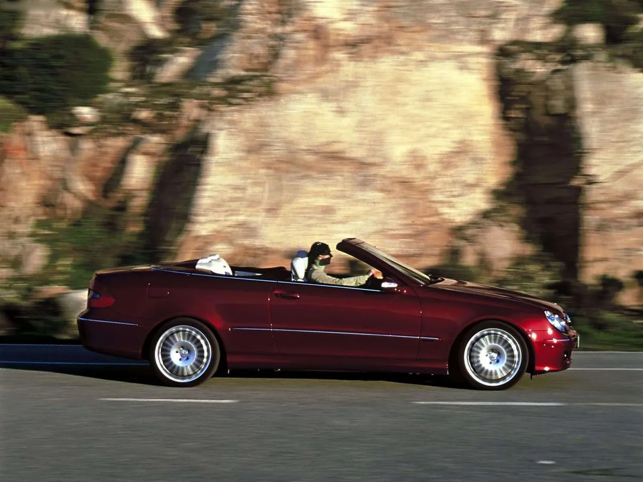 Mercedes-Benz CLK320 CDI Cabriolet Avantgarde (2005) – boční profil