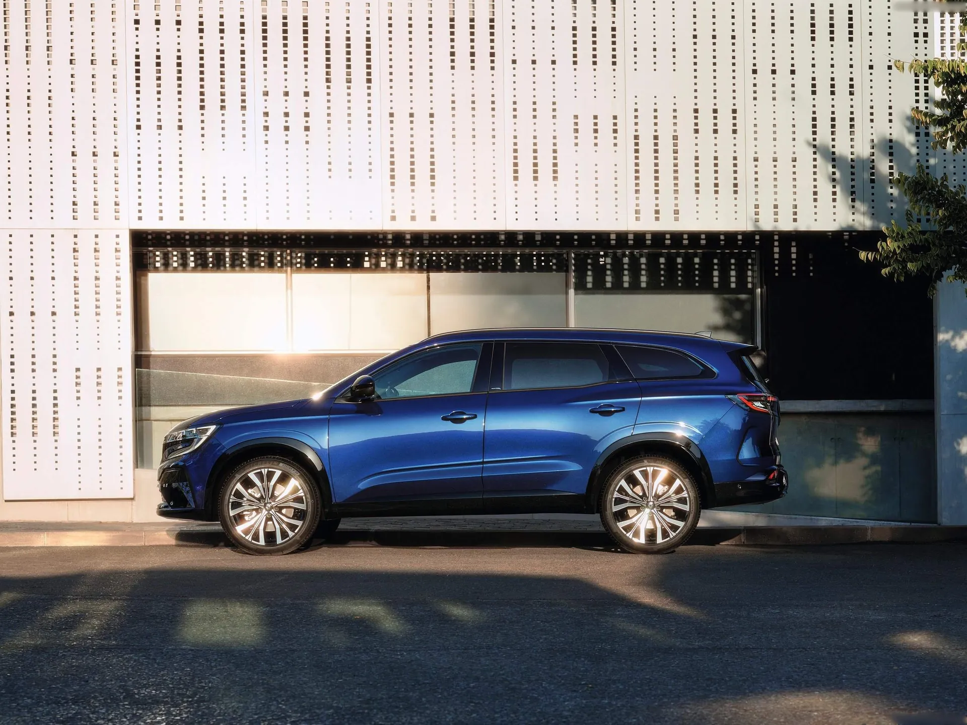 Renault Espace (2023) – boční profil
