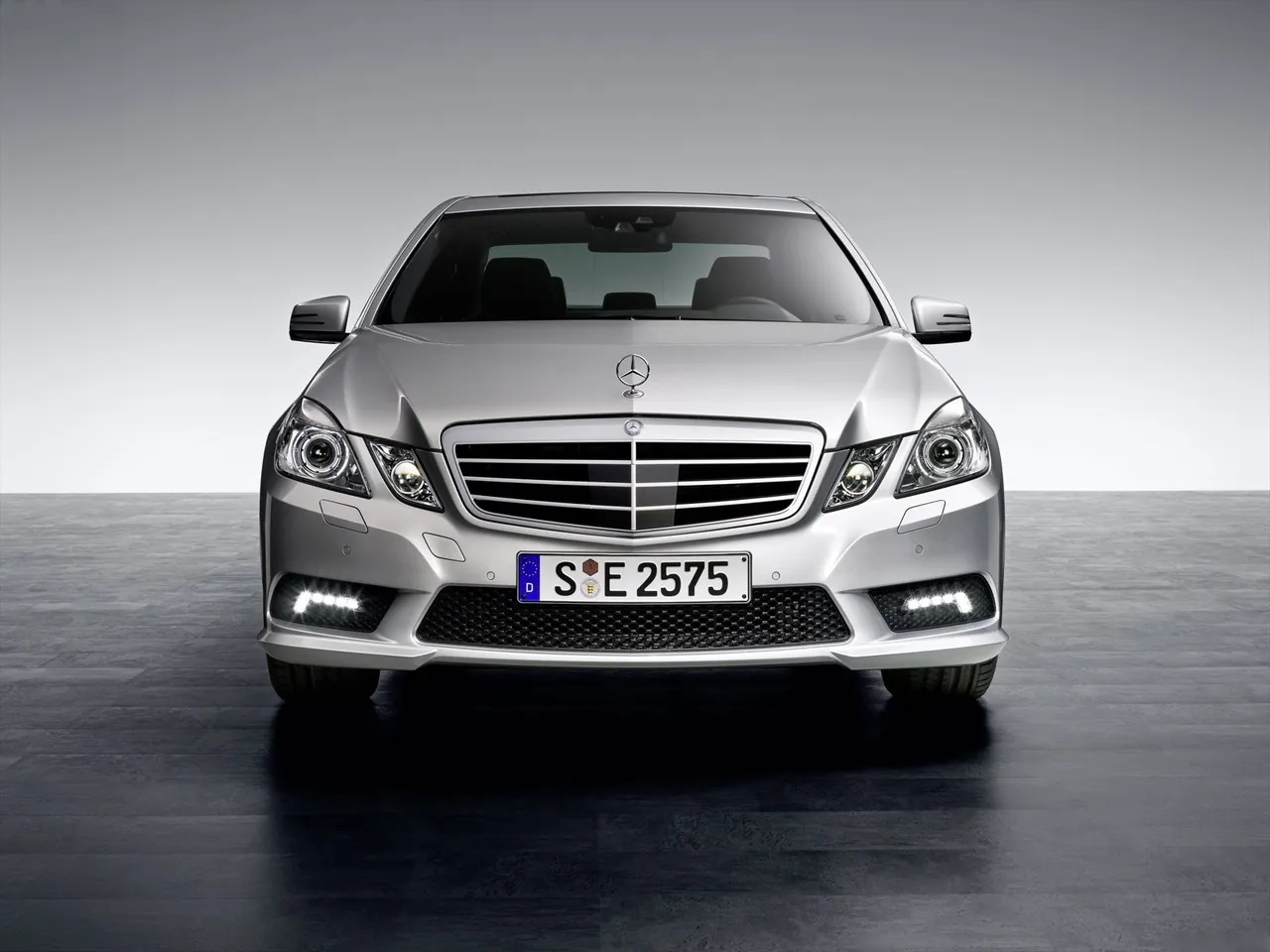 Mercedes-Benz E-Class (2010) – zepředu