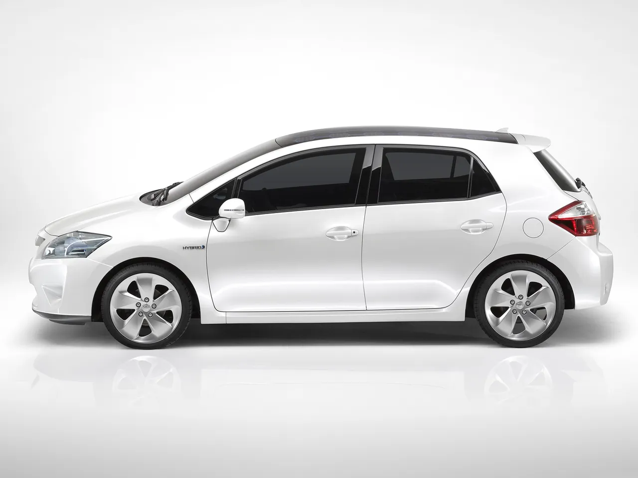 Toyota Auris HSD Full Hybrid Concept (2009) - Side Profile