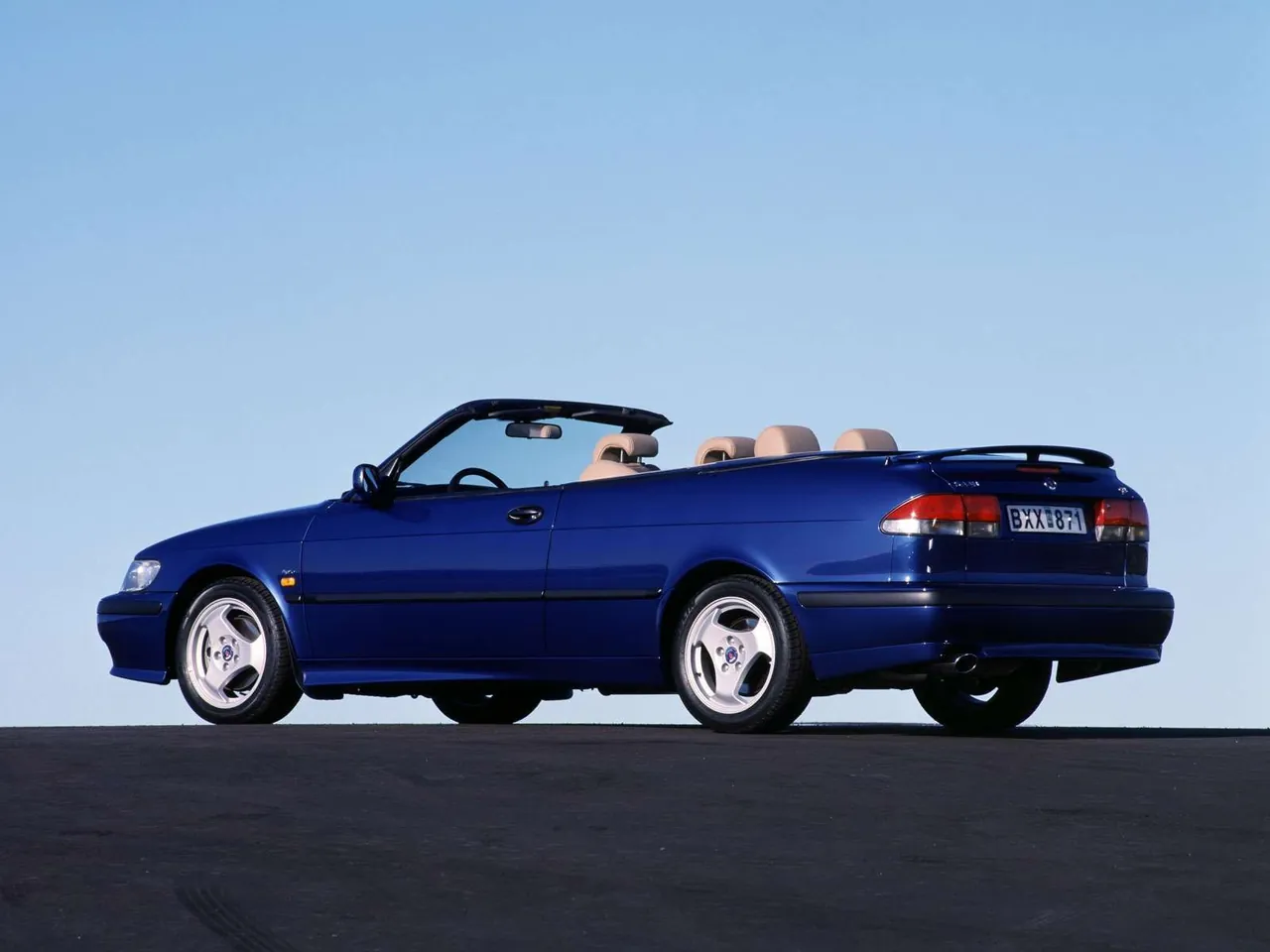 Saab 9-3 Aero Convertible (2000) – zadní tříčtvrteční pohled