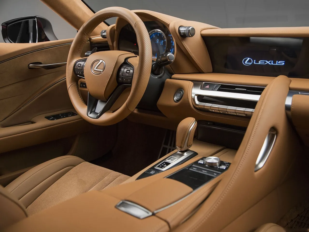 Lexus LC 500 (2017) – interiér