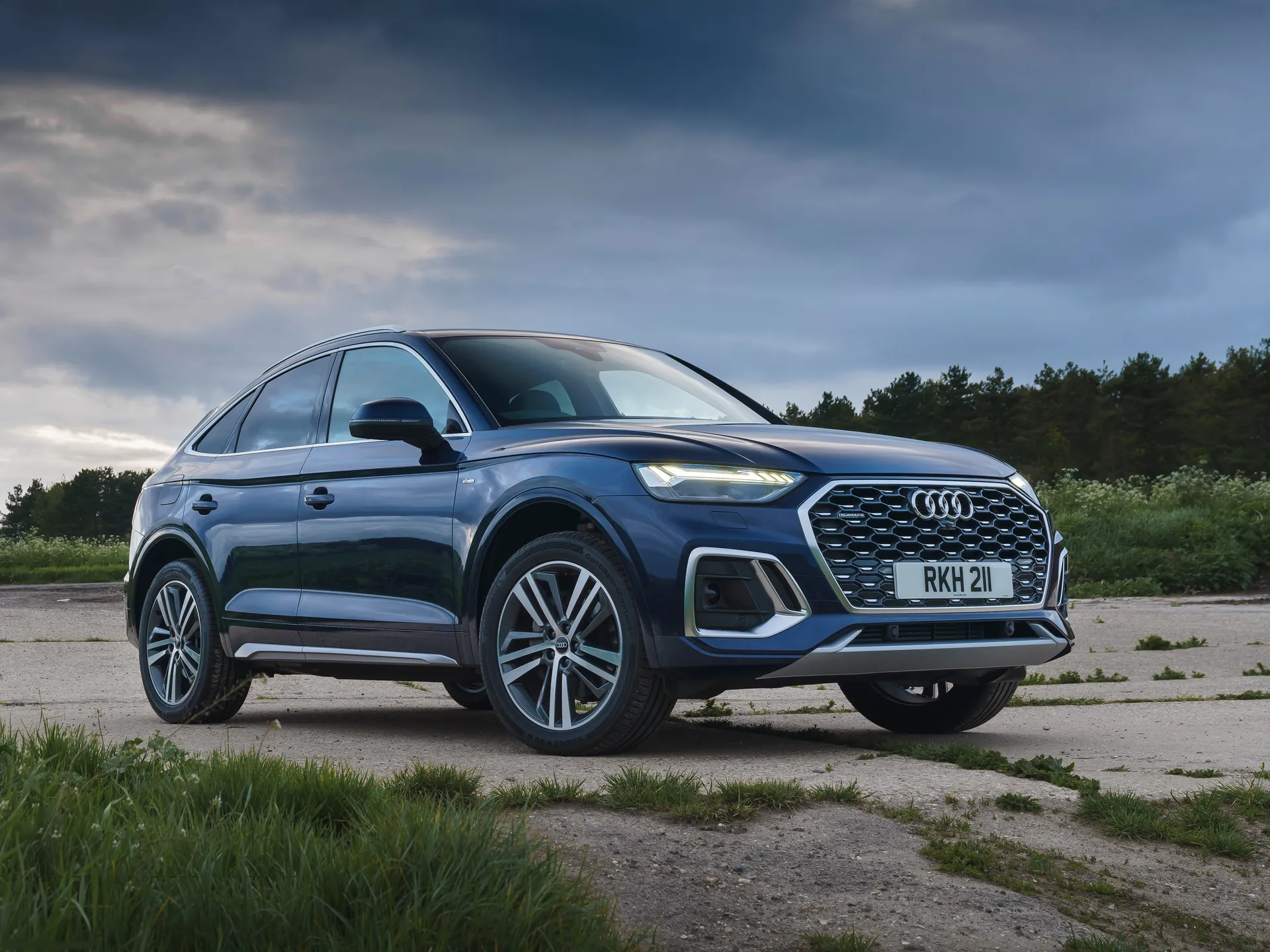 Audi Q5 Sportback [UK] (2021)