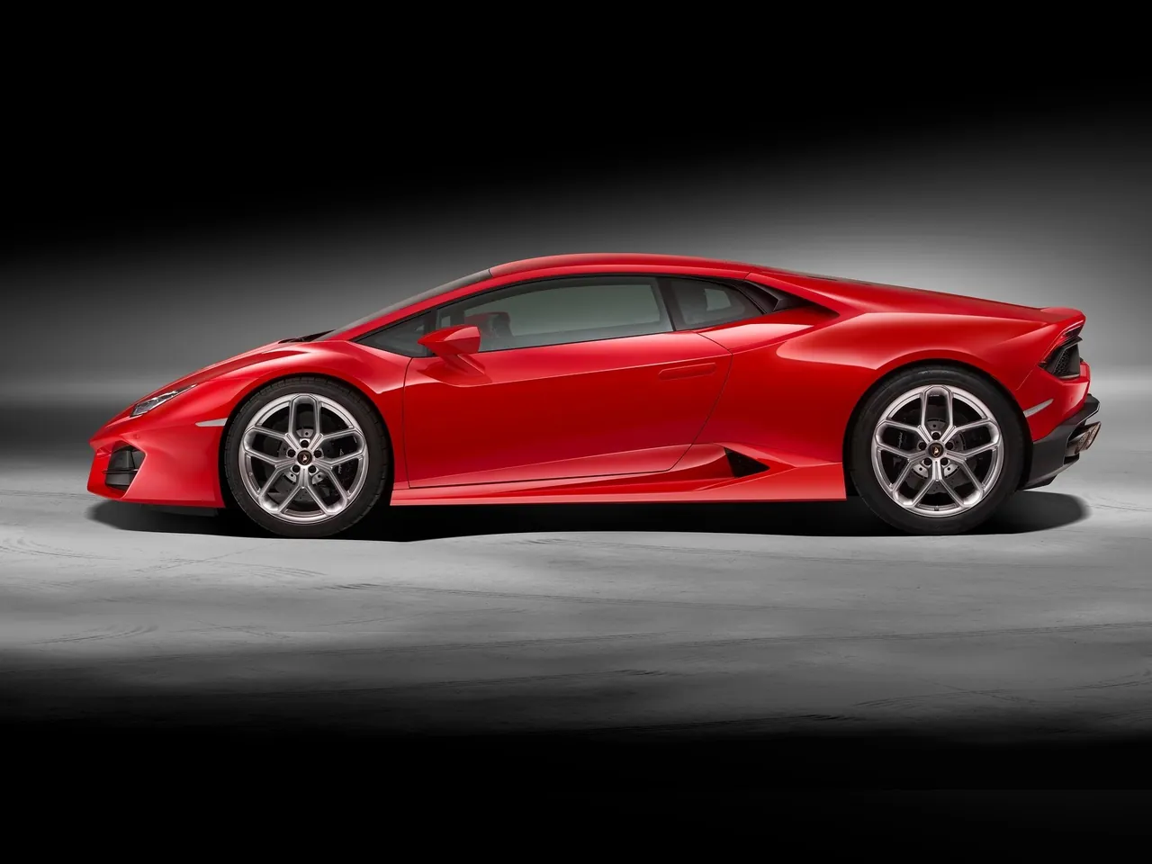 Lamborghini Huracan LP580-2 (2017) – boční profil