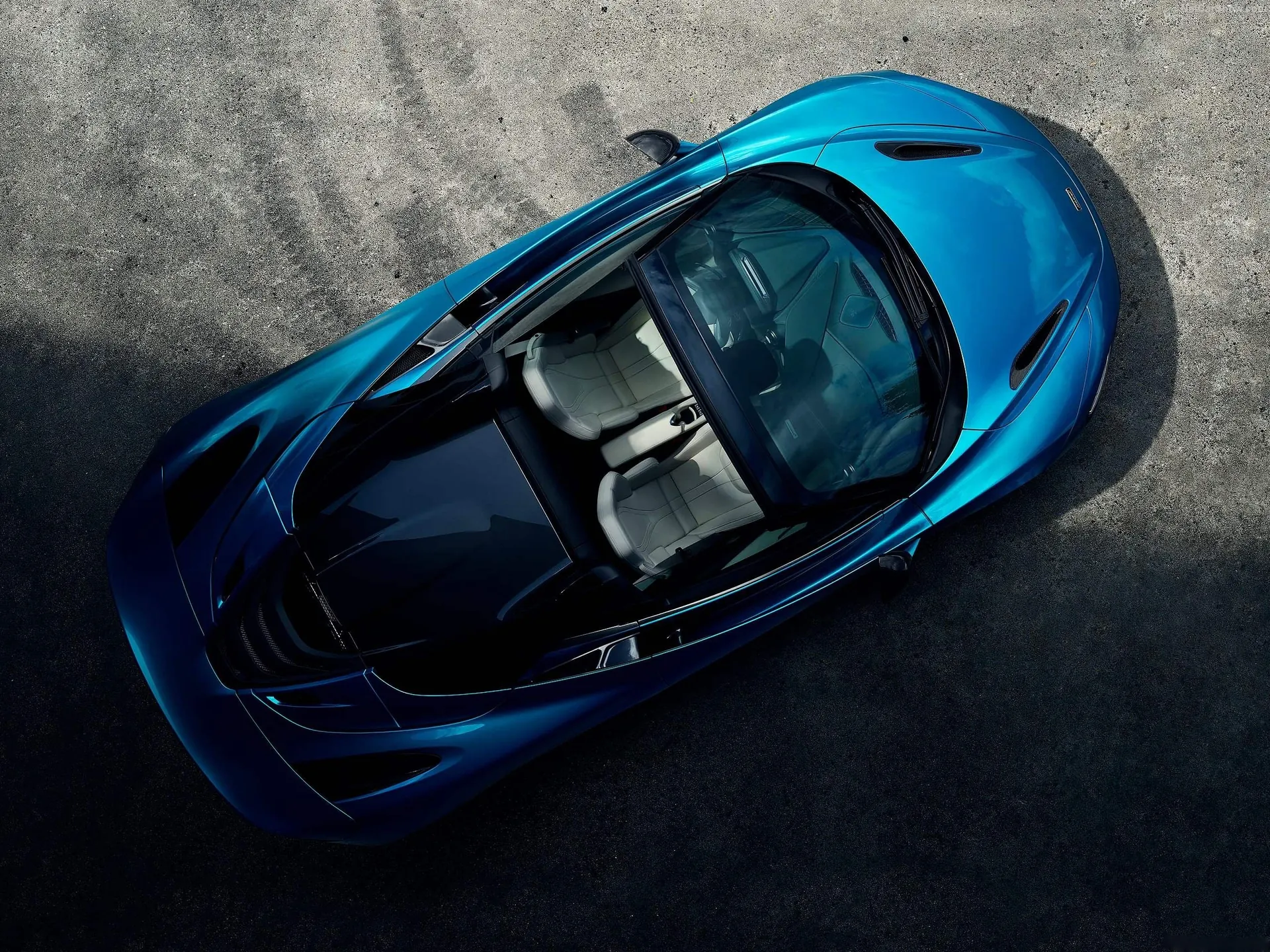 McLaren 720S Spider (2019) – pohled shora