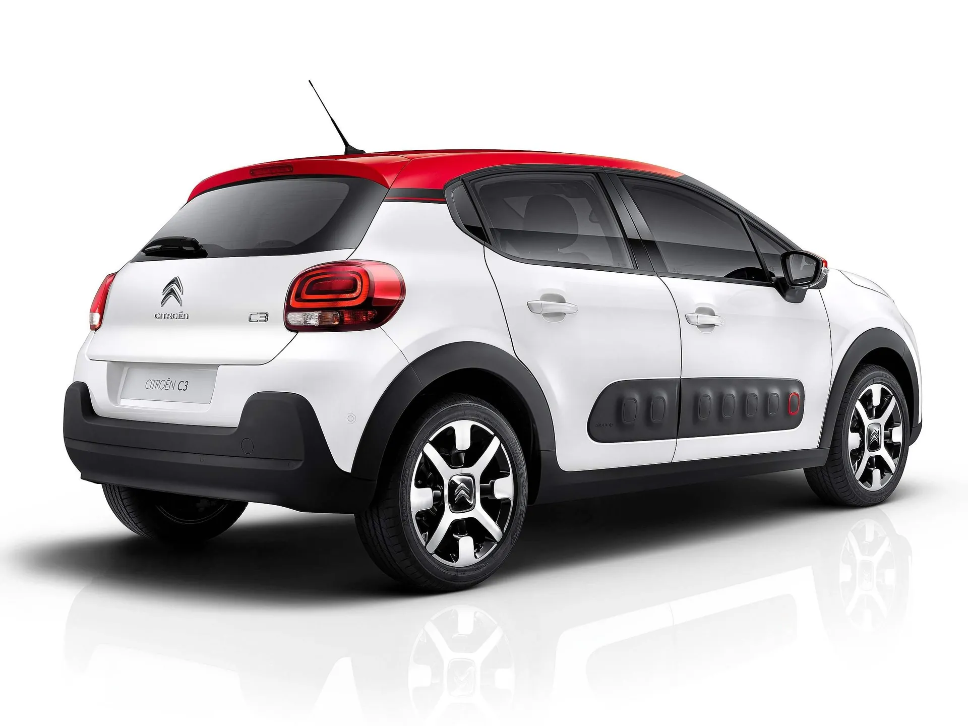 Citroen C3 (2017) – zadní tříčtvrteční pohled