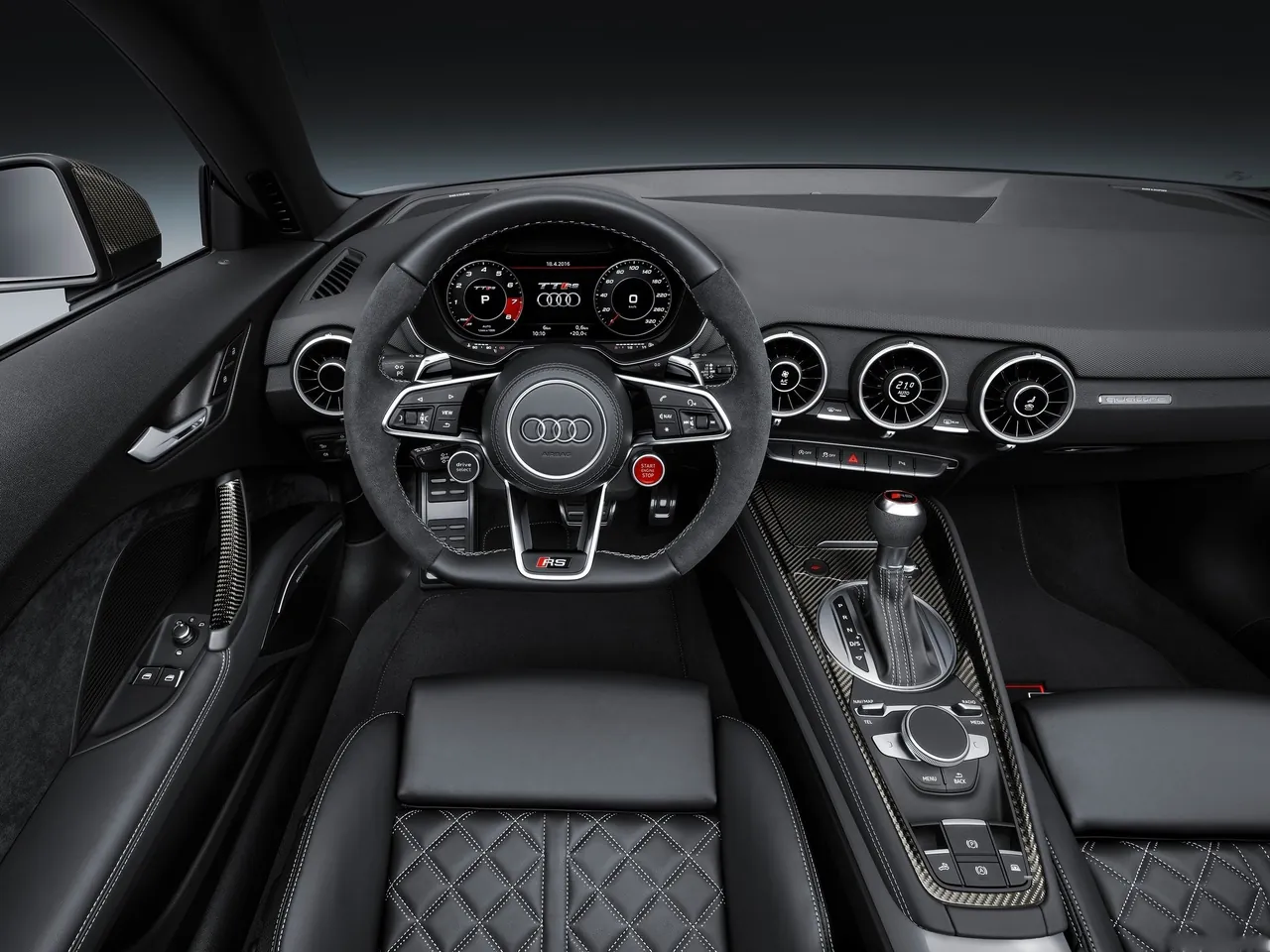 Audi TT RS Roadster (2017) - Interior