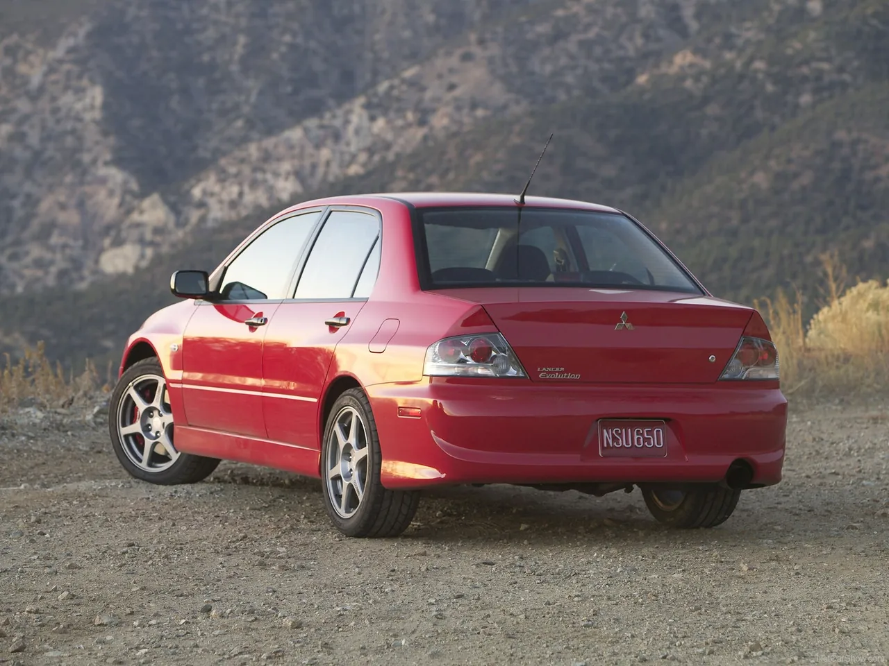 Mitsubishi Lancer Evolution RS (2004) – zadní tříčtvrteční pohled