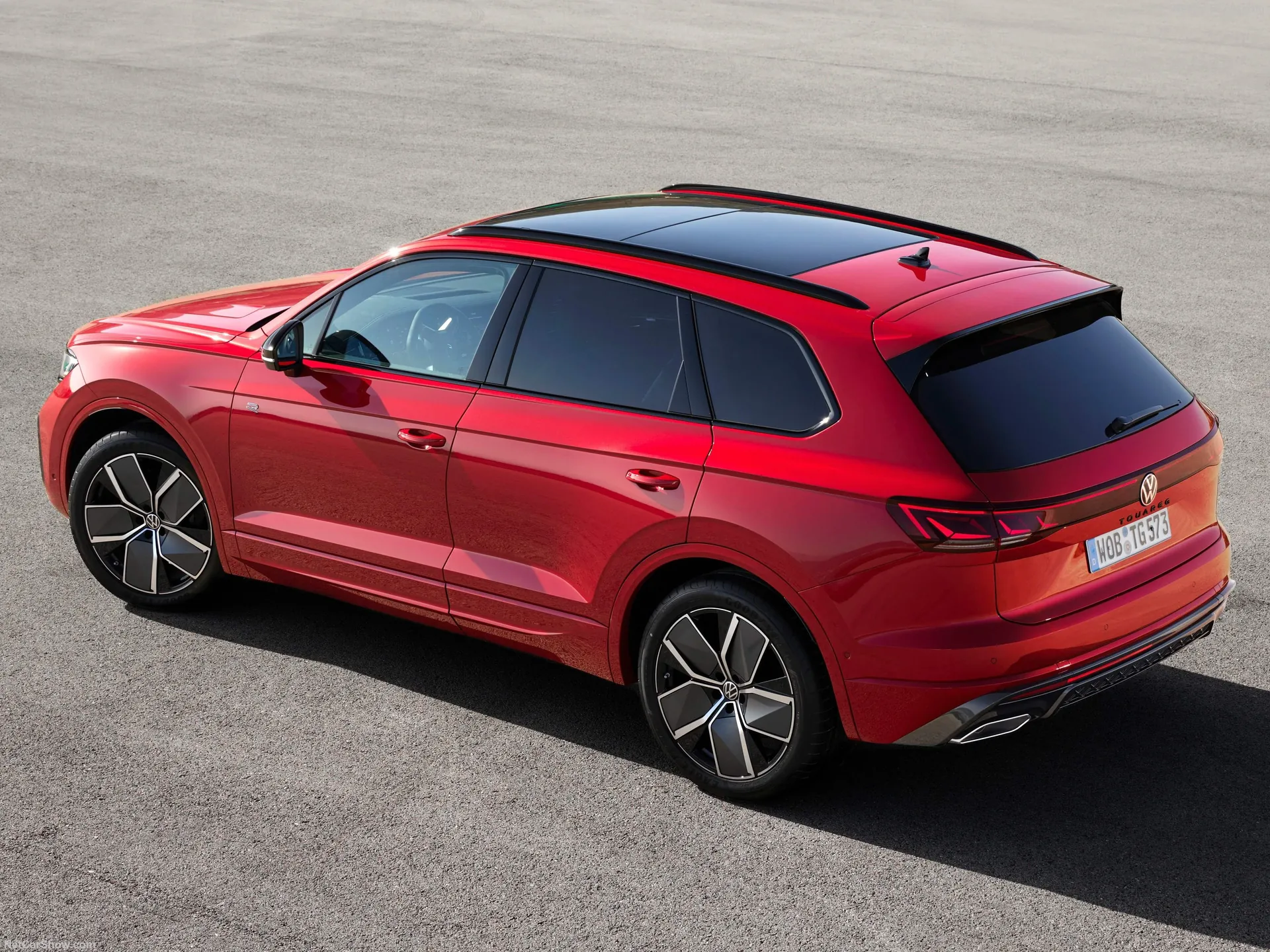 Volkswagen Touareg (2024) – zadní tříčtvrteční pohled