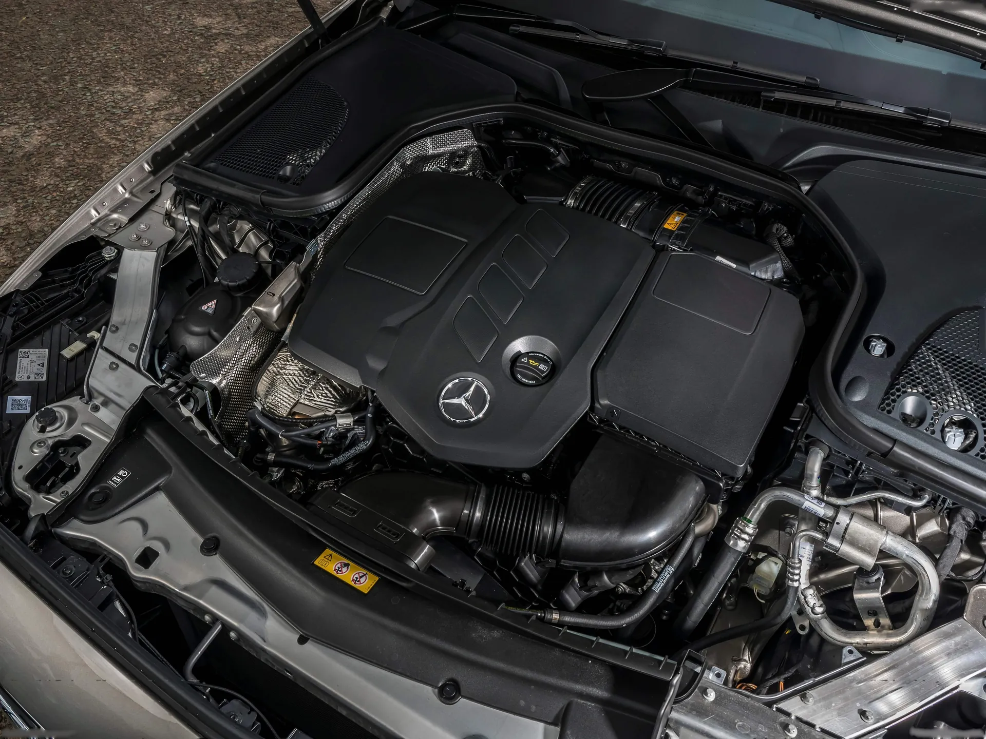 Mercedes-Benz E-Class [UK] (2021) - Engine Bay