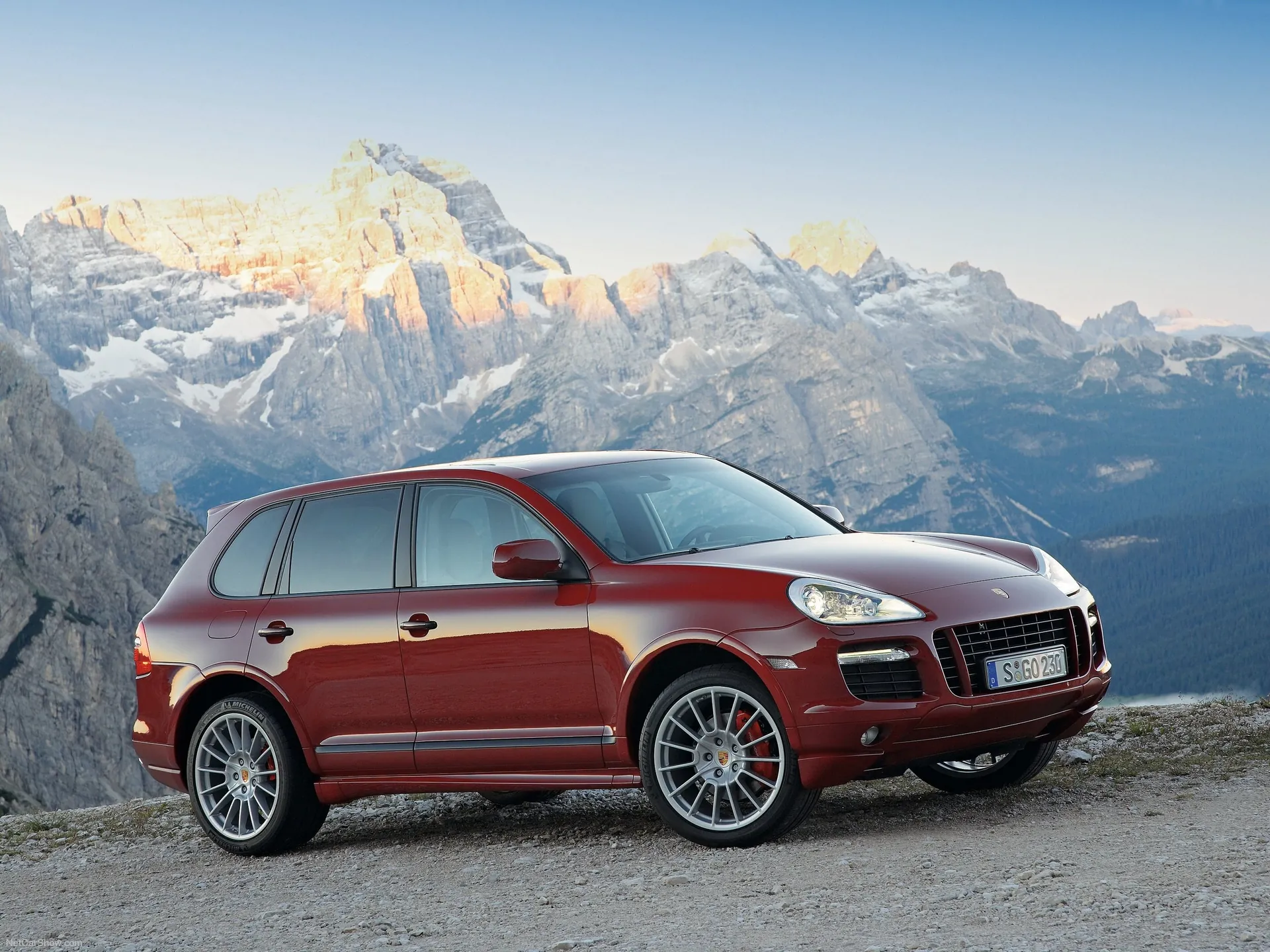 Porsche Cayenne GTS (2008)