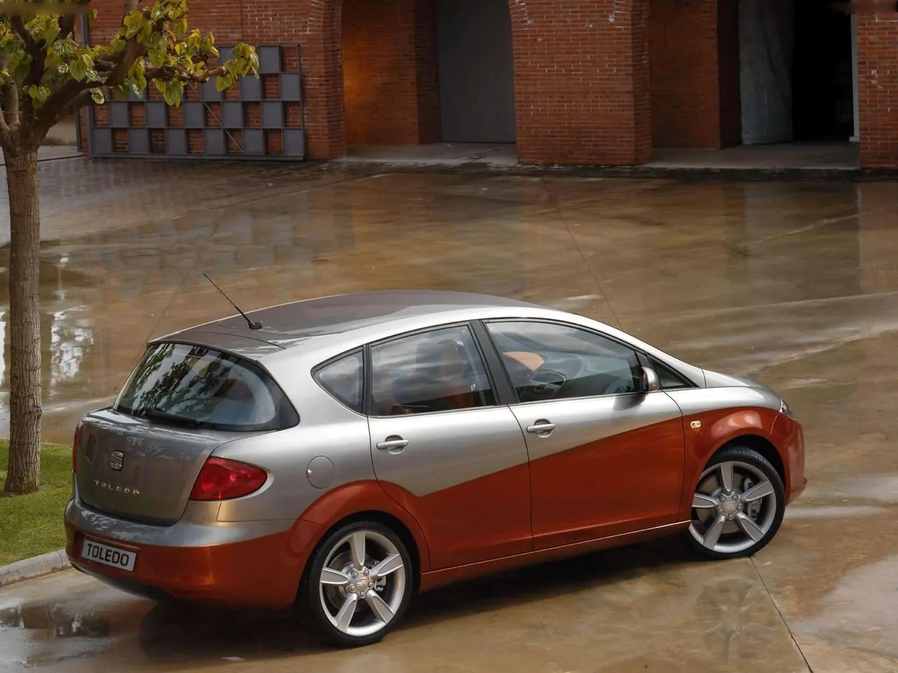 Seat Toledo Prototype (2004) – zadní tříčtvrteční pohled
