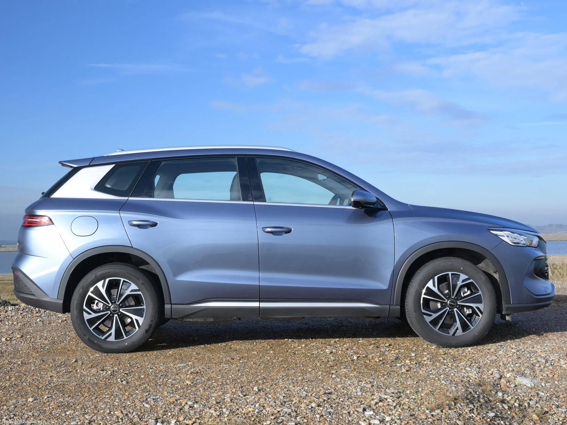 BYD Sealion 5 DM-i [UK] (2026) – boční profil