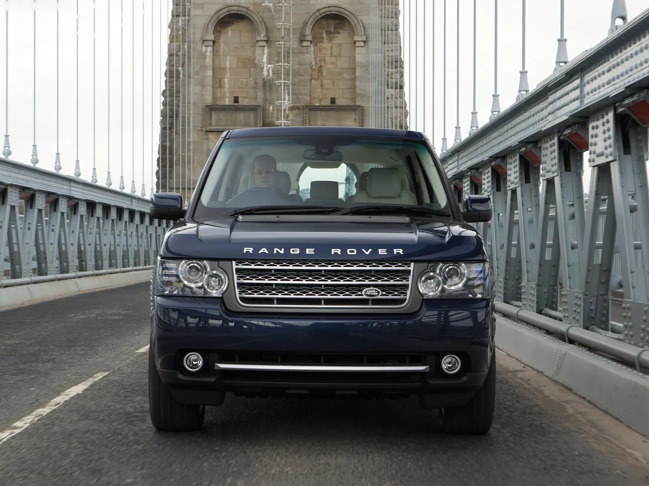 Land Rover Range Rover (2011) - Front