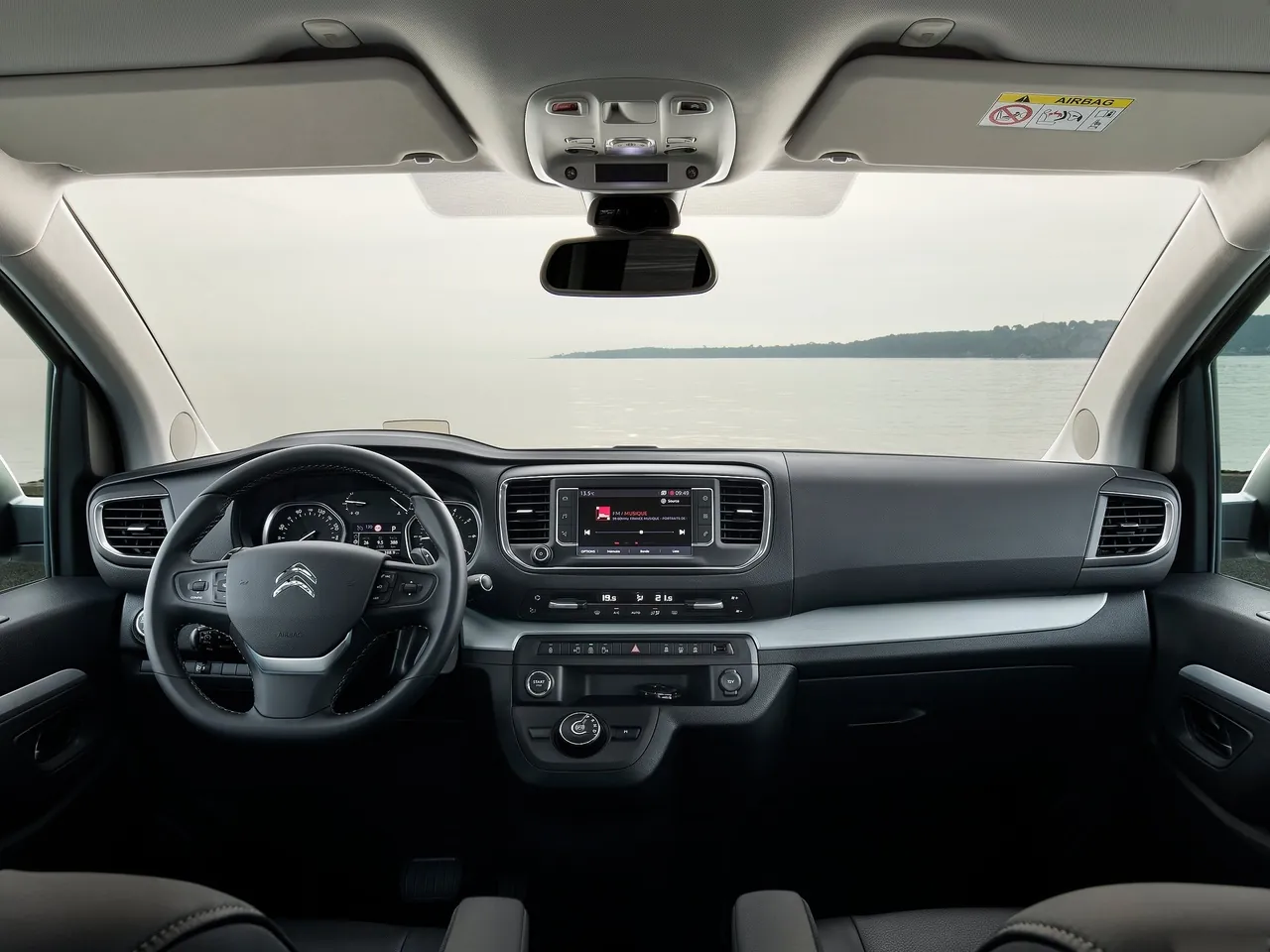 Citroen SpaceTourer (2016) – interiér