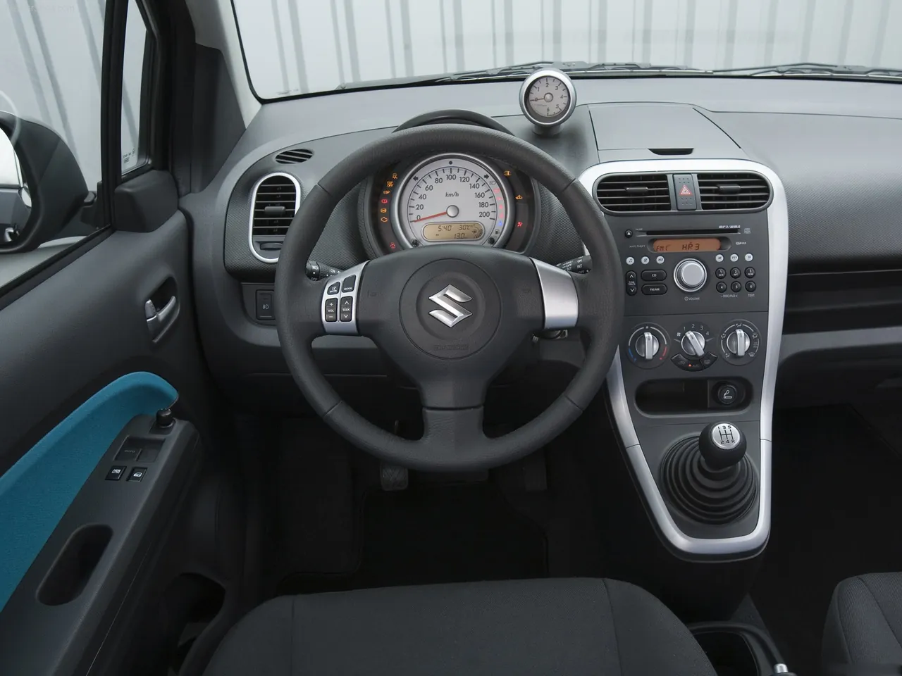 Suzuki Splash (2008) – interiér