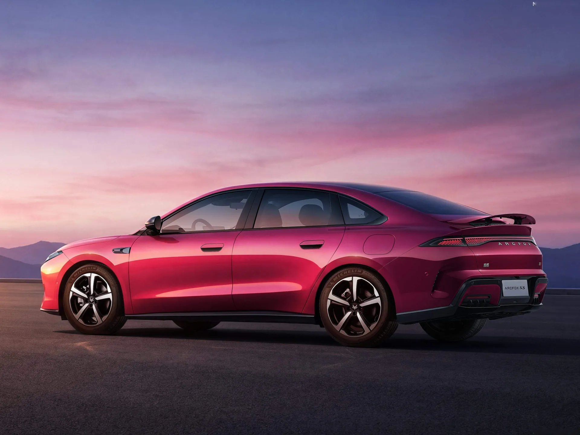 BAIC ArcFox S3 (2026) – zadní tříčtvrteční pohled