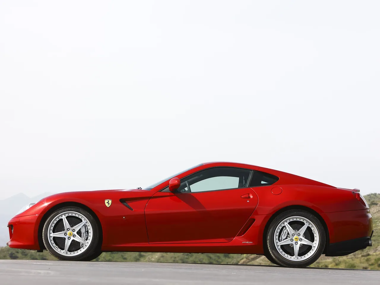 Ferrari 599 GTB Fiorano HGTE (2010) - Side Profile