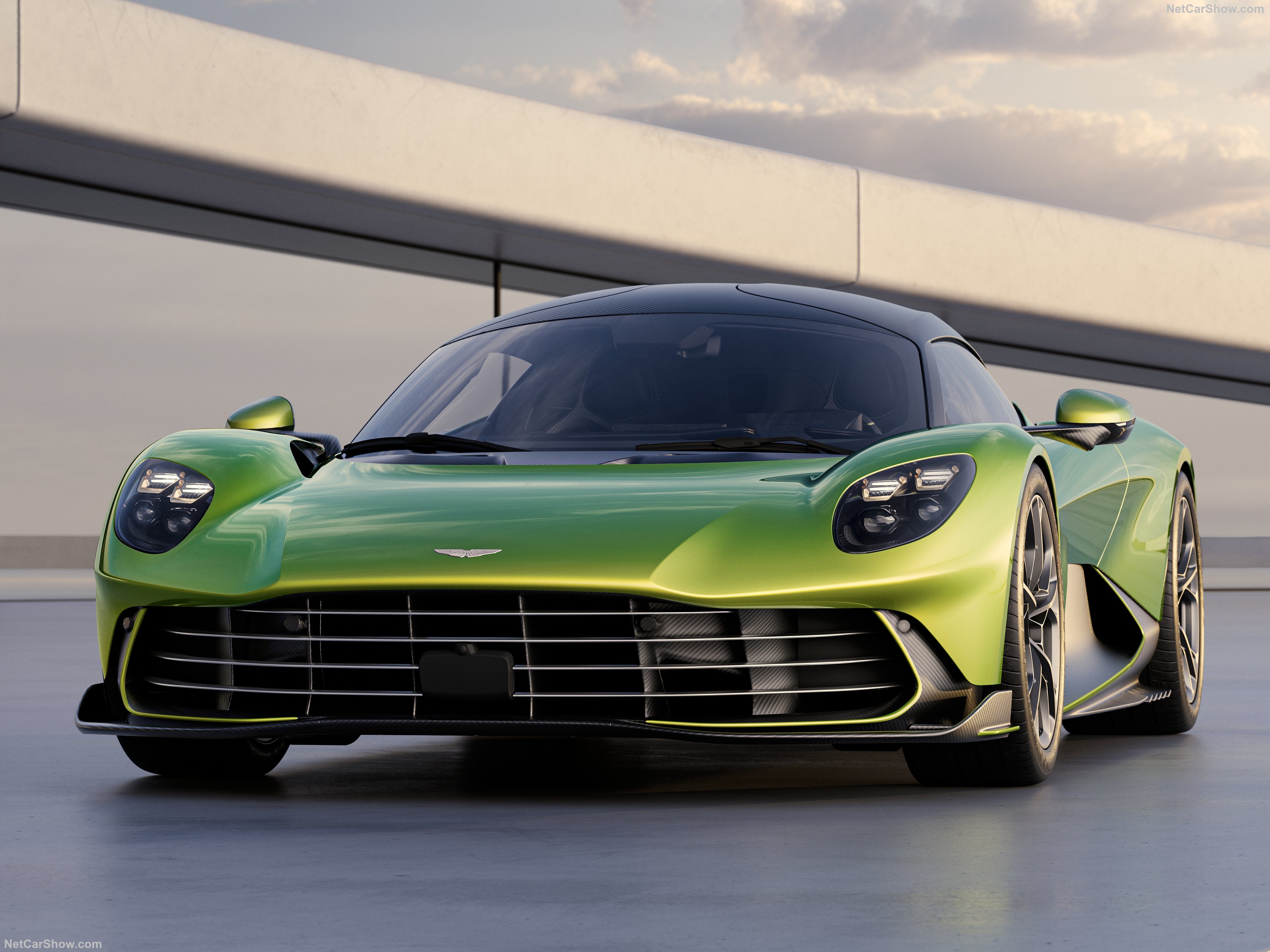 Aston Martin Valhalla (2026)