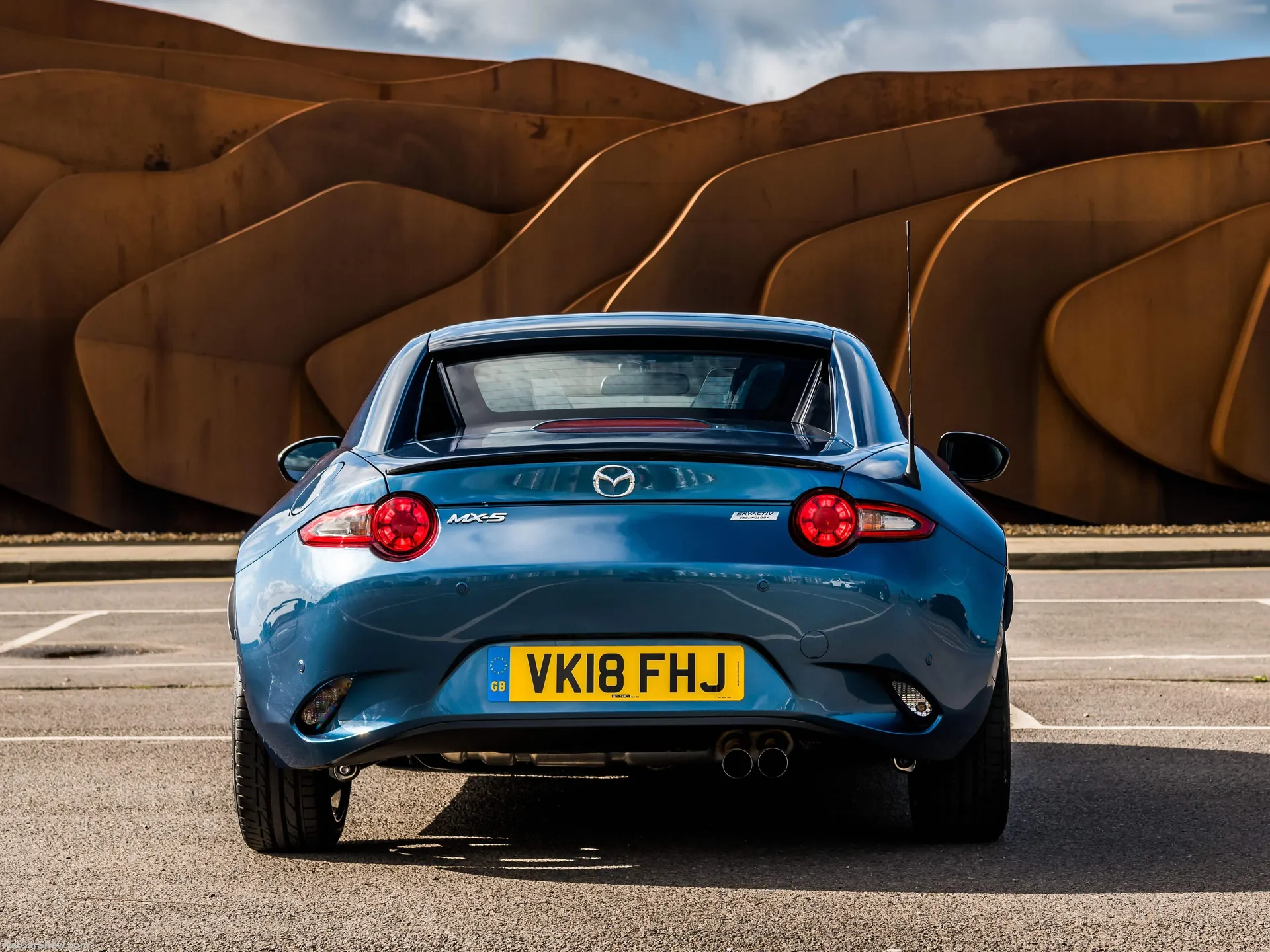 Mazda MX-5 RF Sport Black [UK] (2018) – zezadu