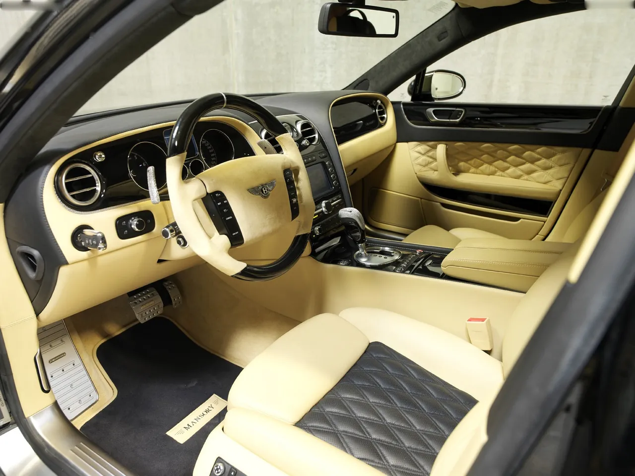 Mansory Bentley Continental Flying Spur (2006) – interiér