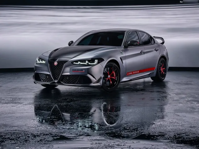 Alfa Romeo Giulia Quadrifoglio Luna Rossa (2026)