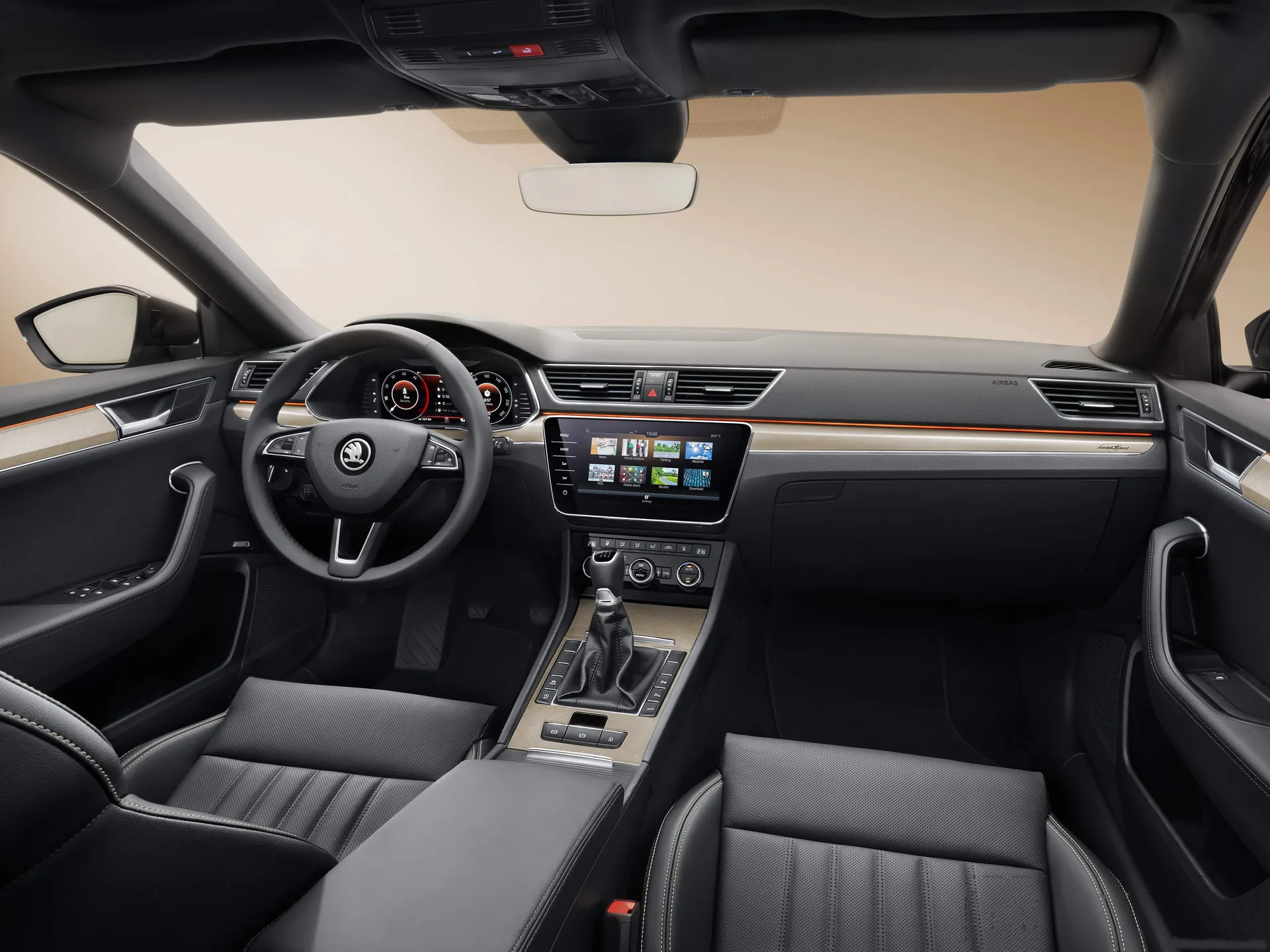 Skoda Superb (2020) – interiér