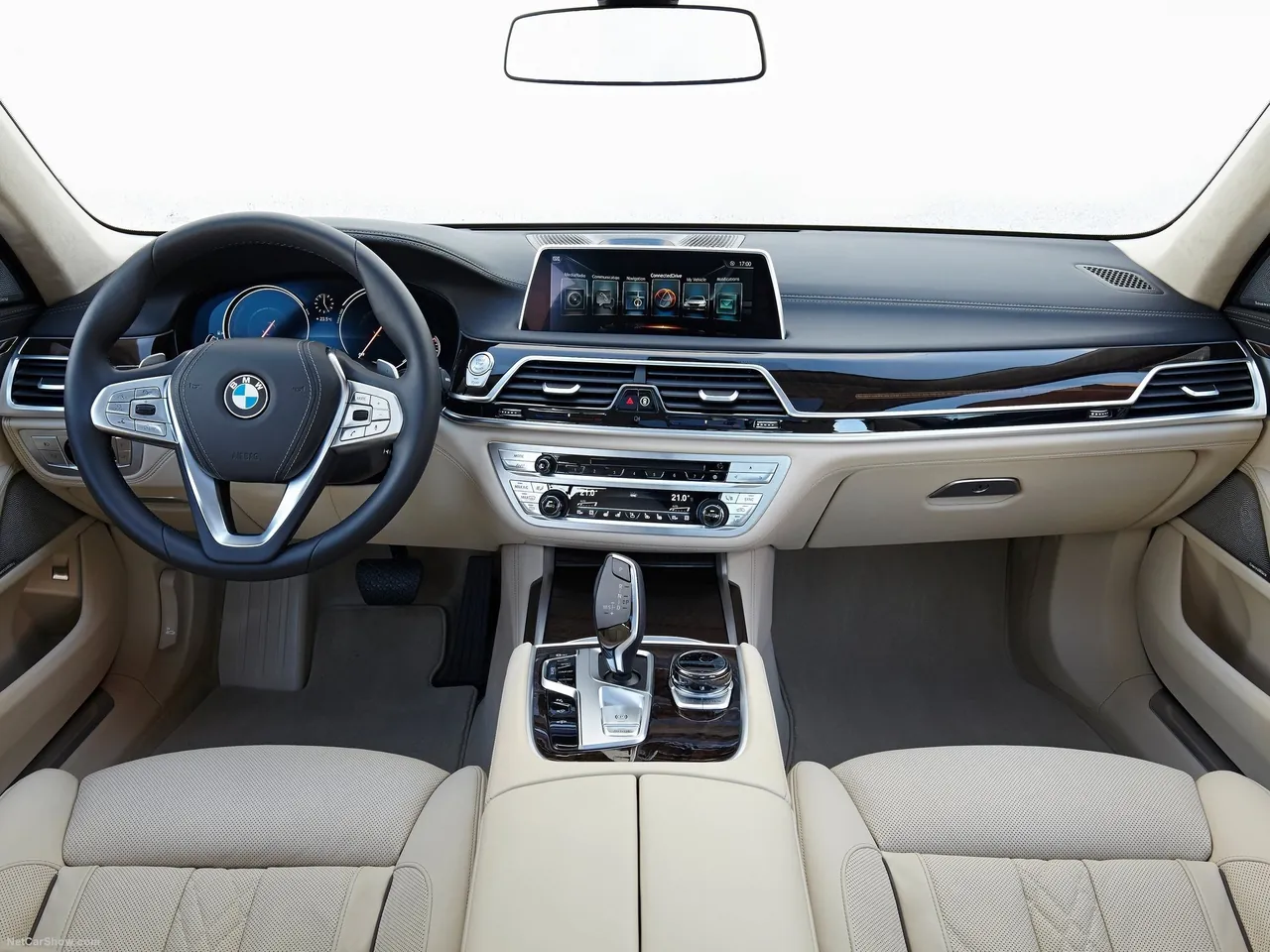 BMW 750Li xDrive (2016) – interiér