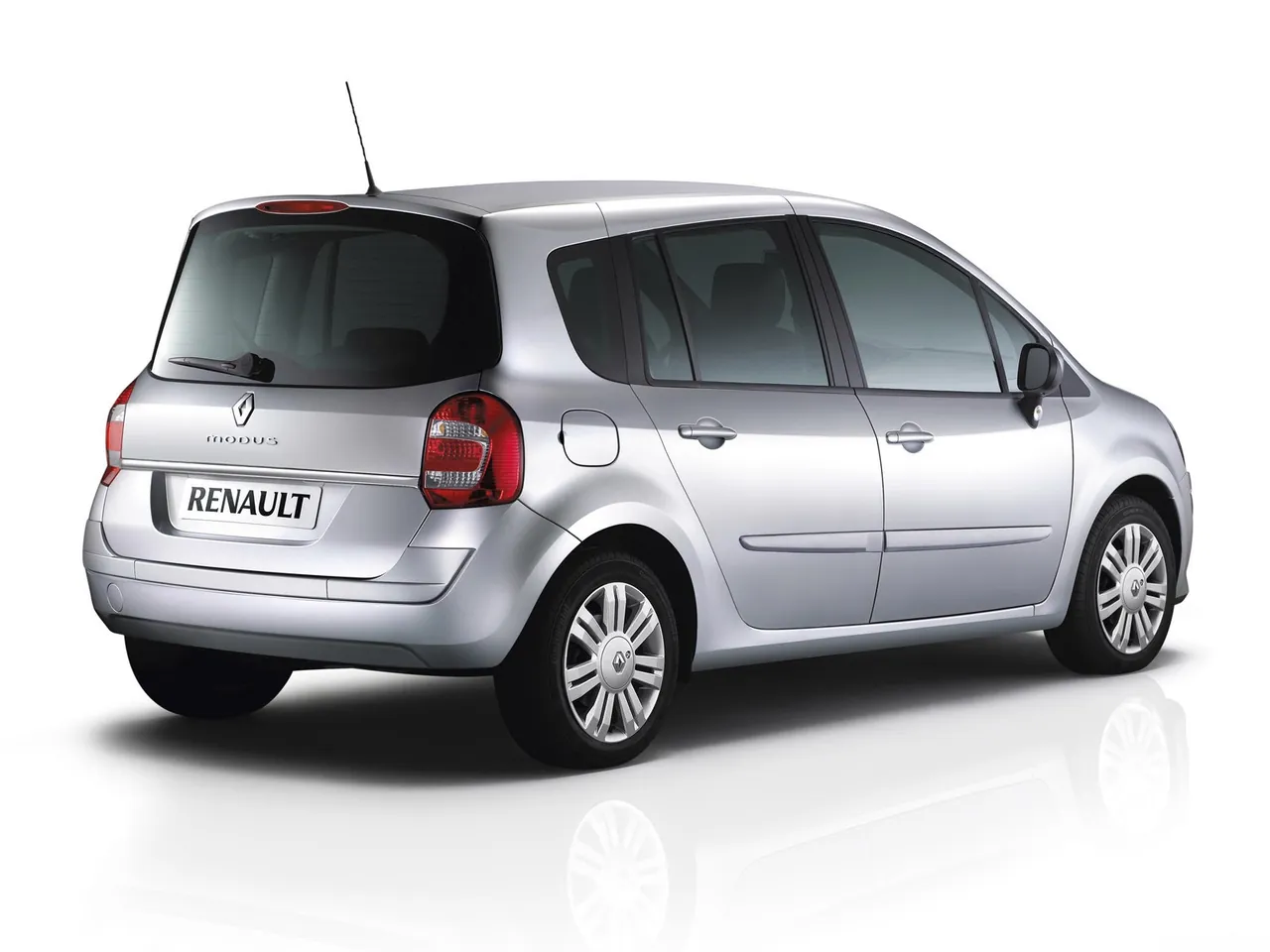Renault Grand Modus (2008) – zadní tříčtvrteční pohled