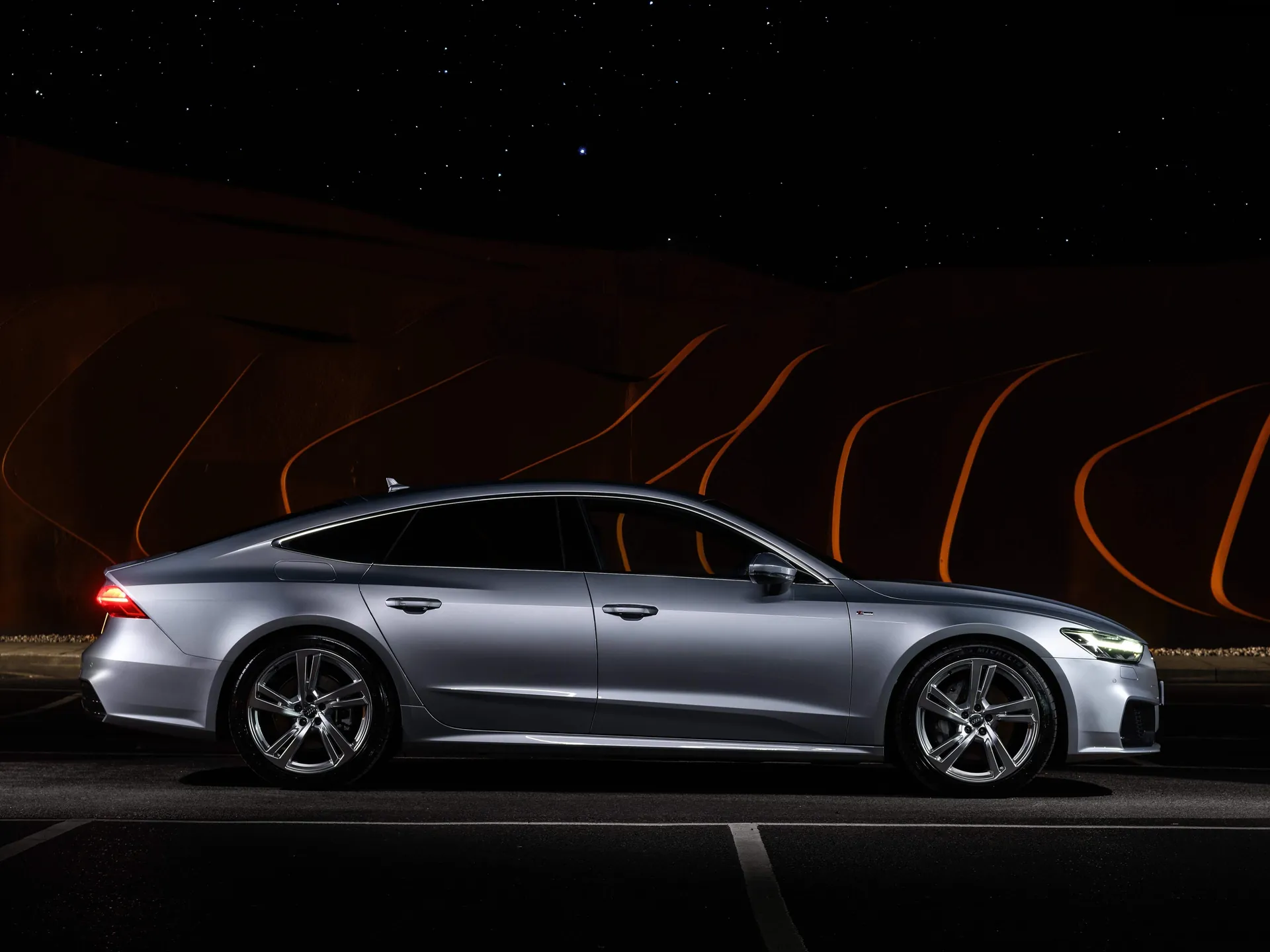 Audi A7 Sportback [UK] (2018) – boční profil