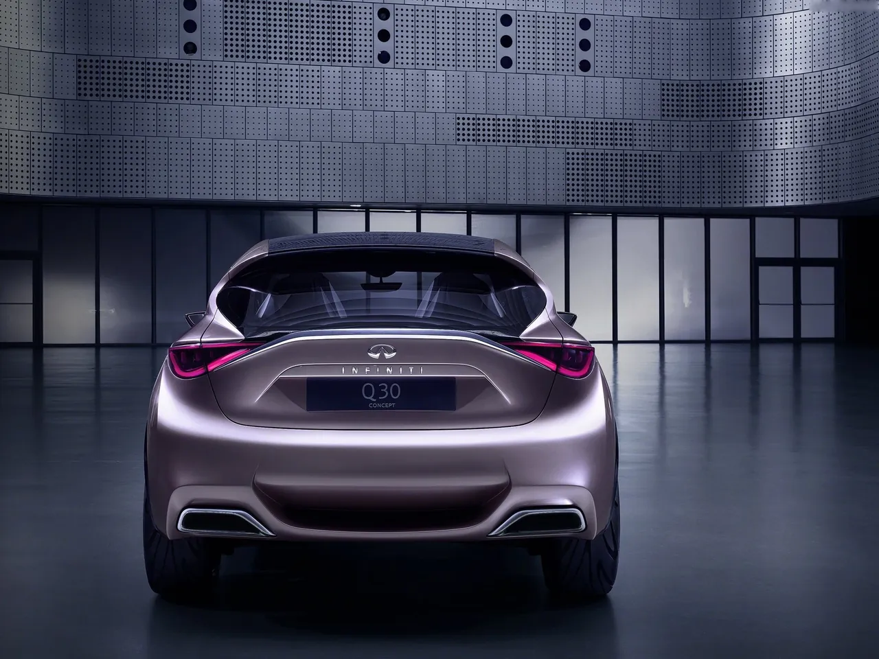 Infiniti Q30 Concept (2013) – zezadu