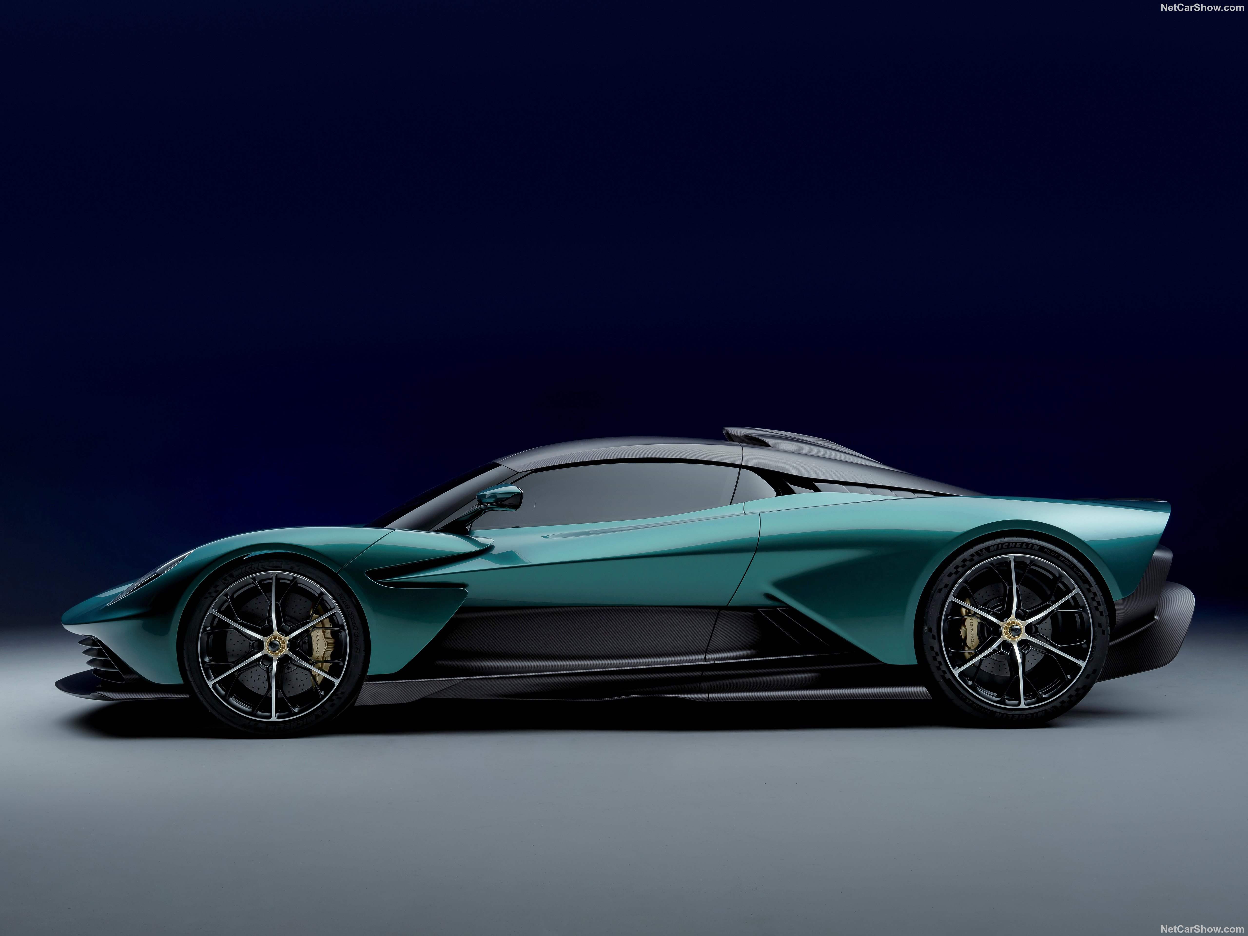 Aston Martin Valhalla Concept (2021) – boční profil