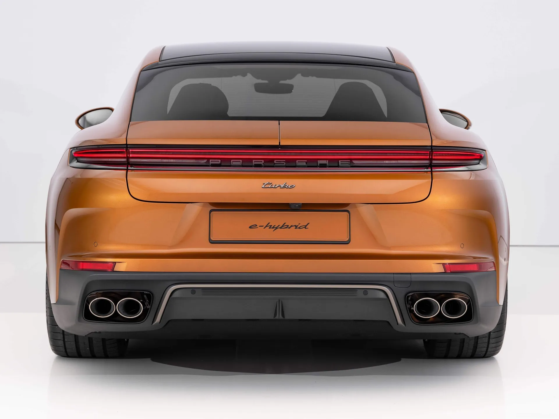 Porsche Panamera Turbo E-Hybrid (2024) – zezadu