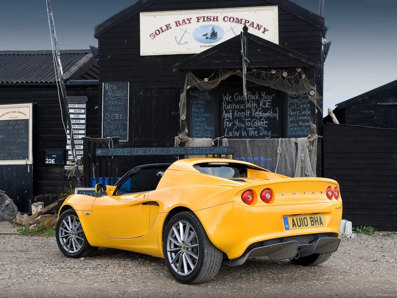 Lotus Elise Club Racer (2012) – zadní tříčtvrteční pohled