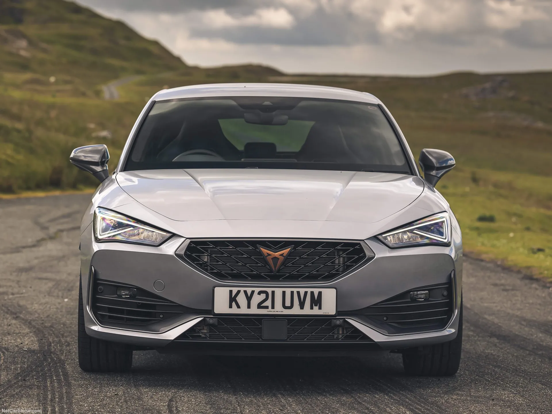 Cupra Leon [UK] (2021) – zepředu