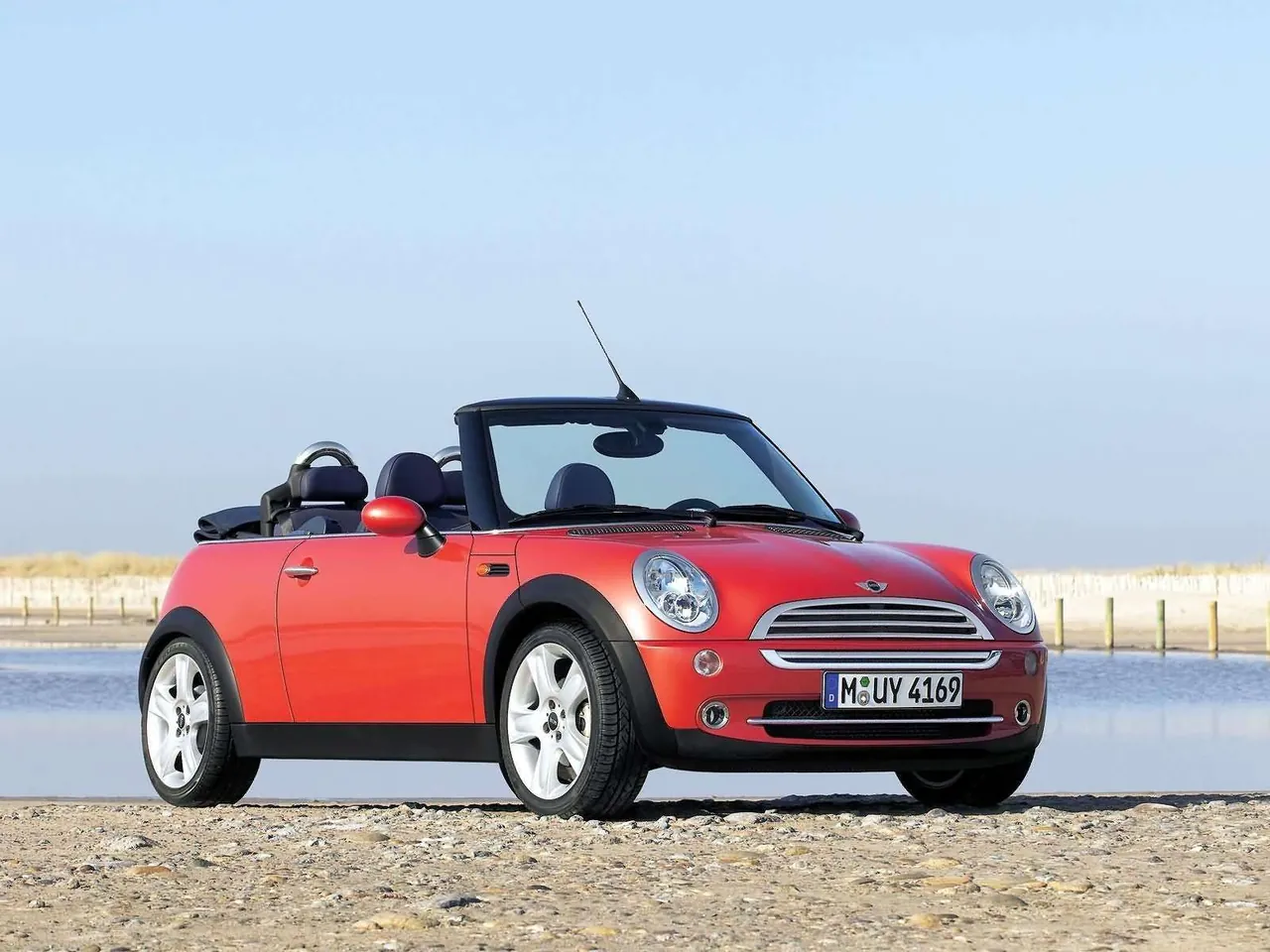Mini Cooper Convertible (2005)