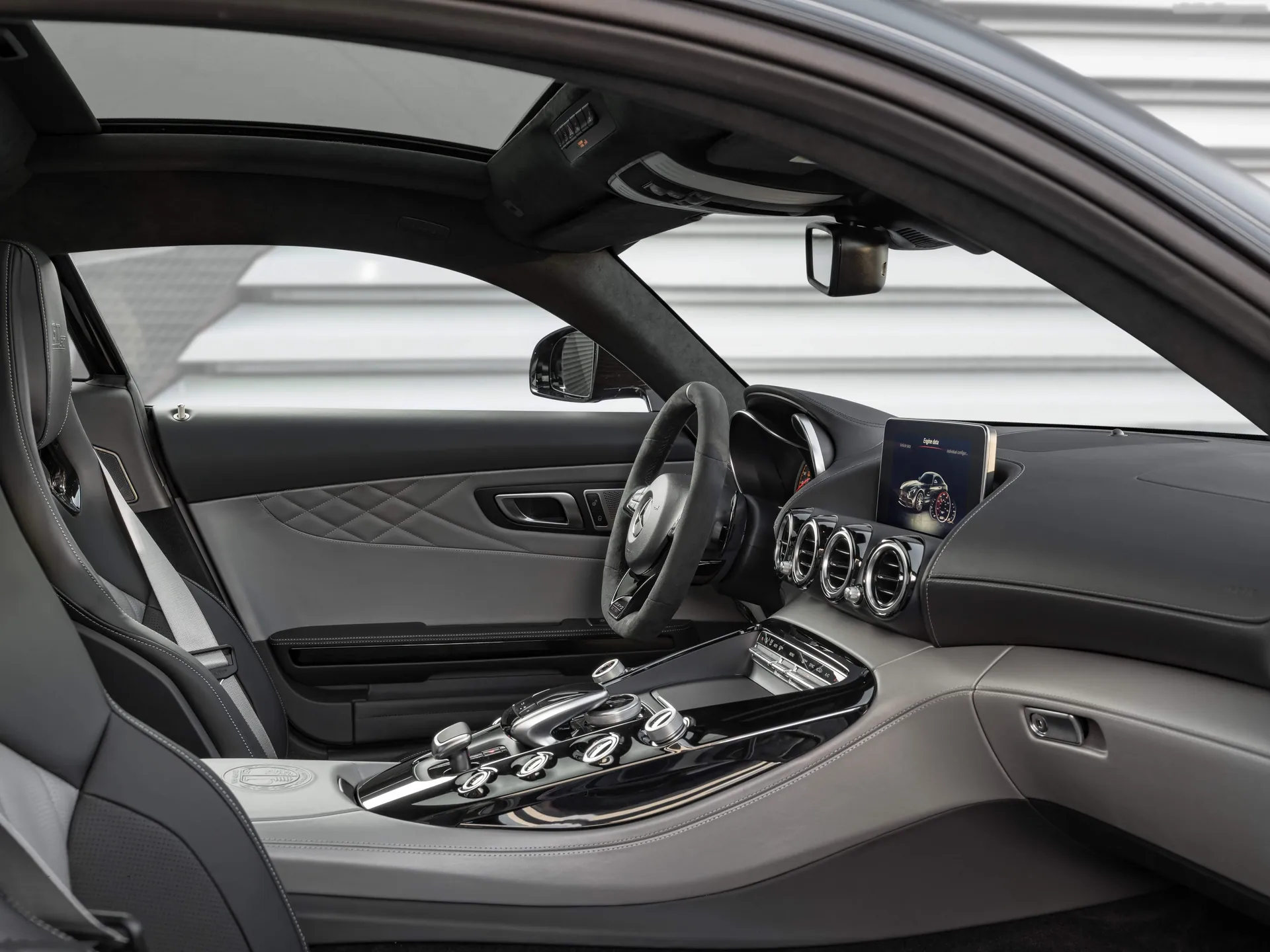 Mercedes-Benz AMG GT C Edition 50 (2018) – interiér