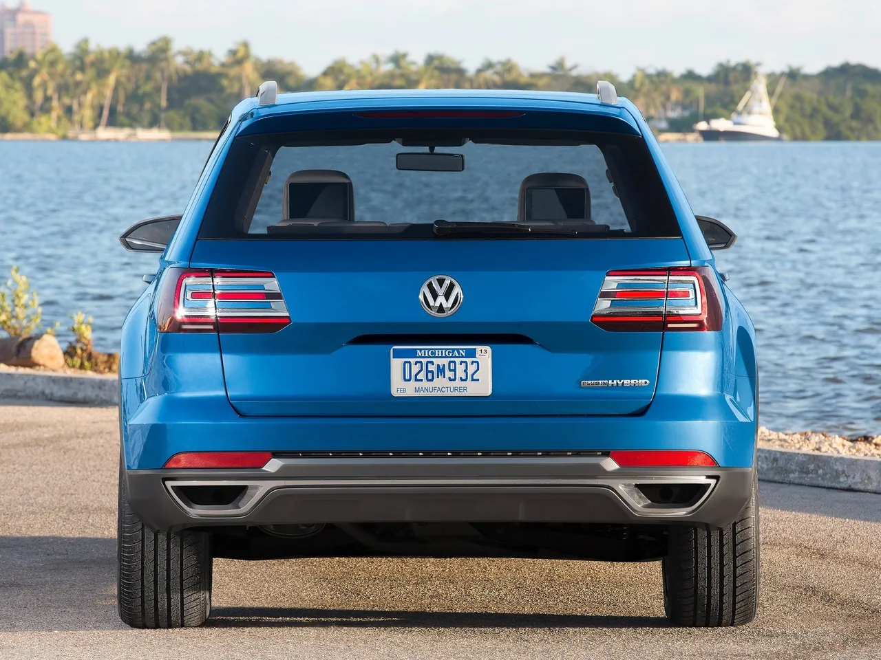 Volkswagen CrossBlue Concept (2013) – zezadu