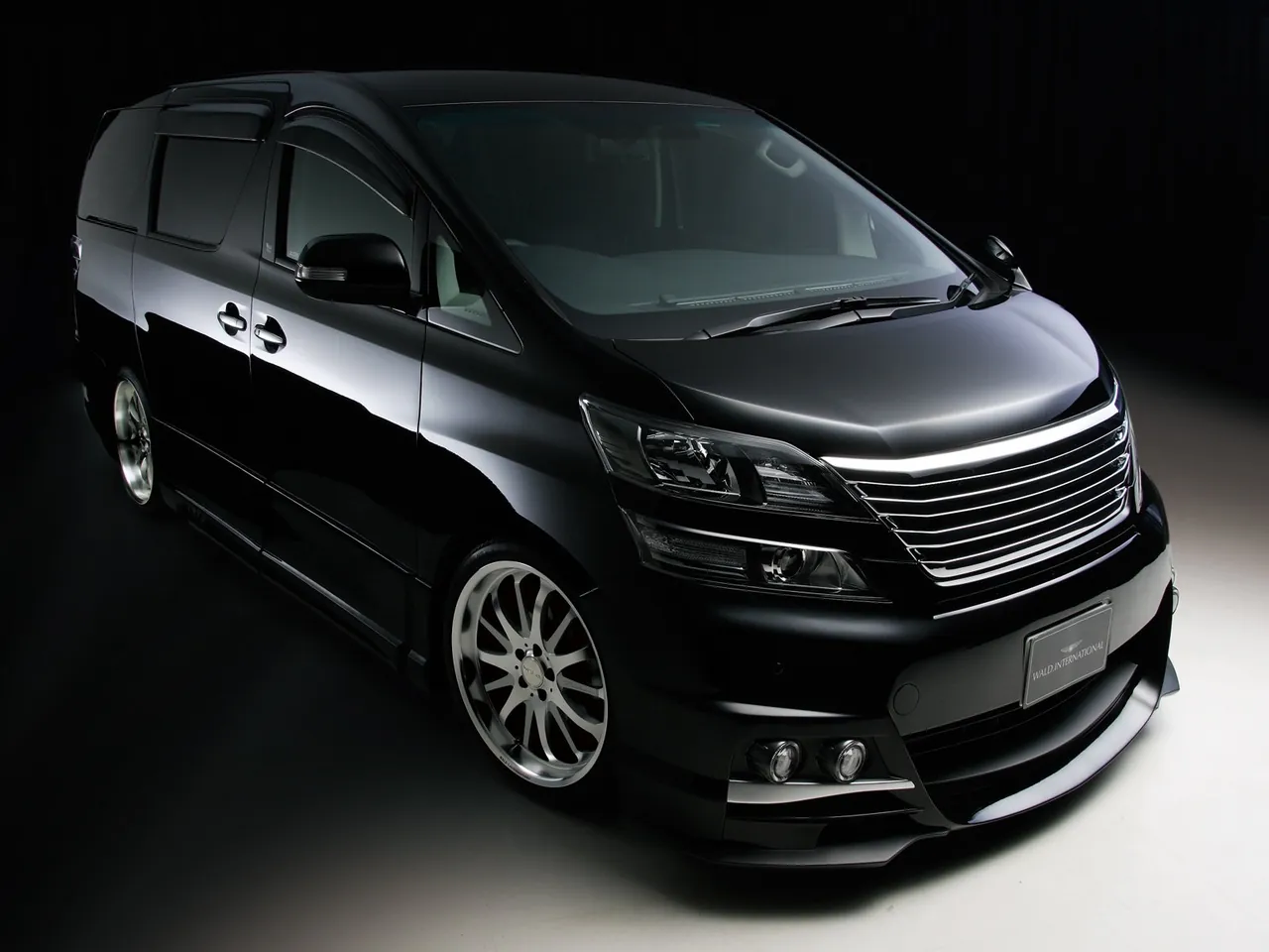 Wald Toyota Vellfire (2009)