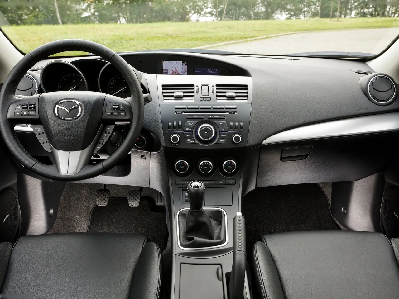 Mazda 3 (2012) – interiér